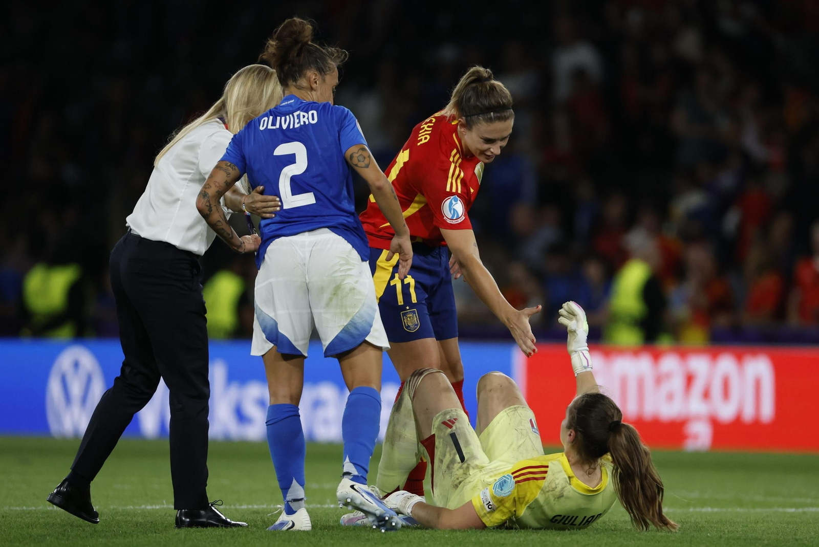 Las fotos del Italia - España de la Eurocopa femenina