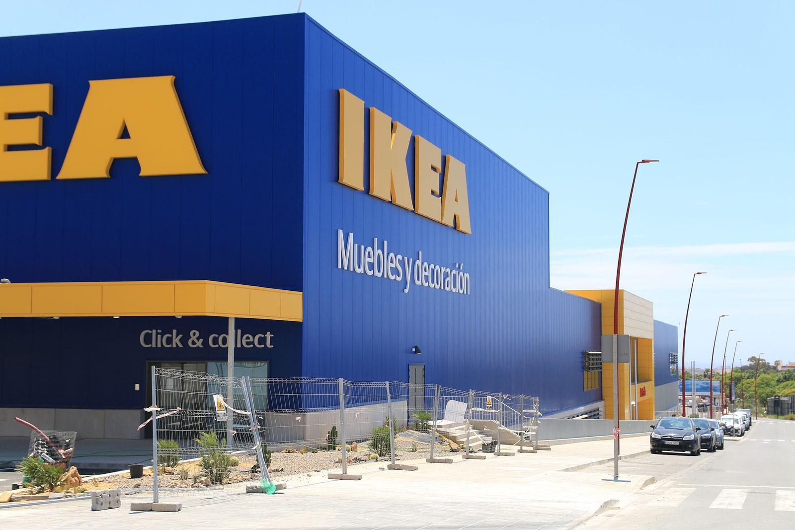 Últimos preparativos del Ikea antes de la inauguración