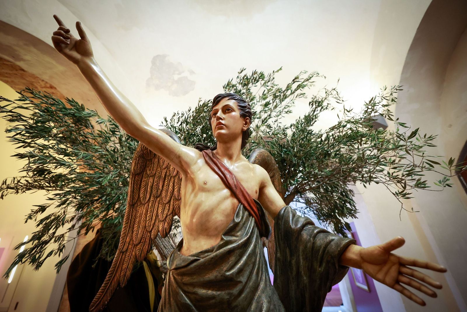 Inaugurada en San Fernando la exposición cofrade Passio Domini: las imágenes