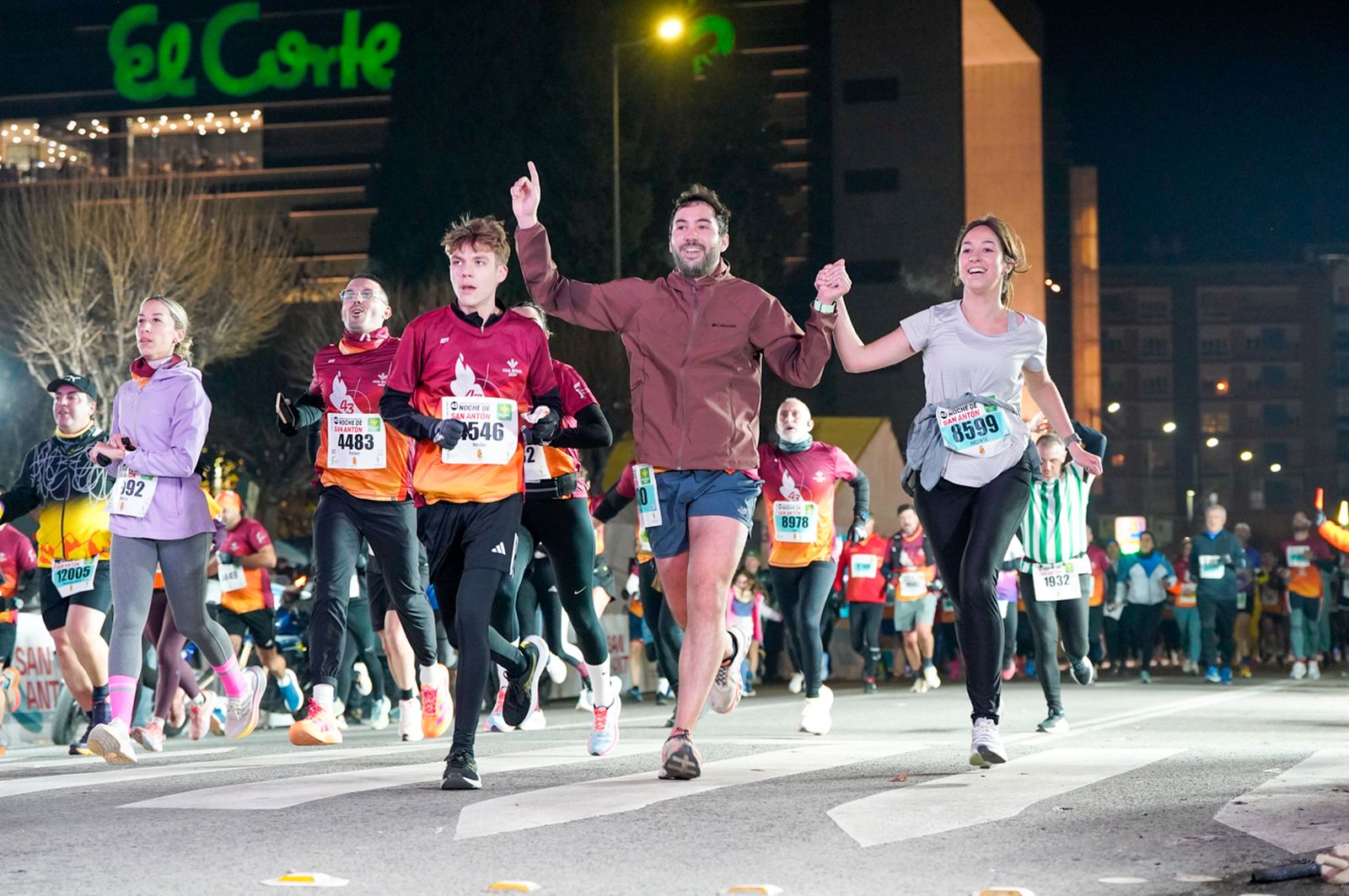 En imágenes: búscate en tu llegada a meta de la Carrera de San Antón 2026 (16)