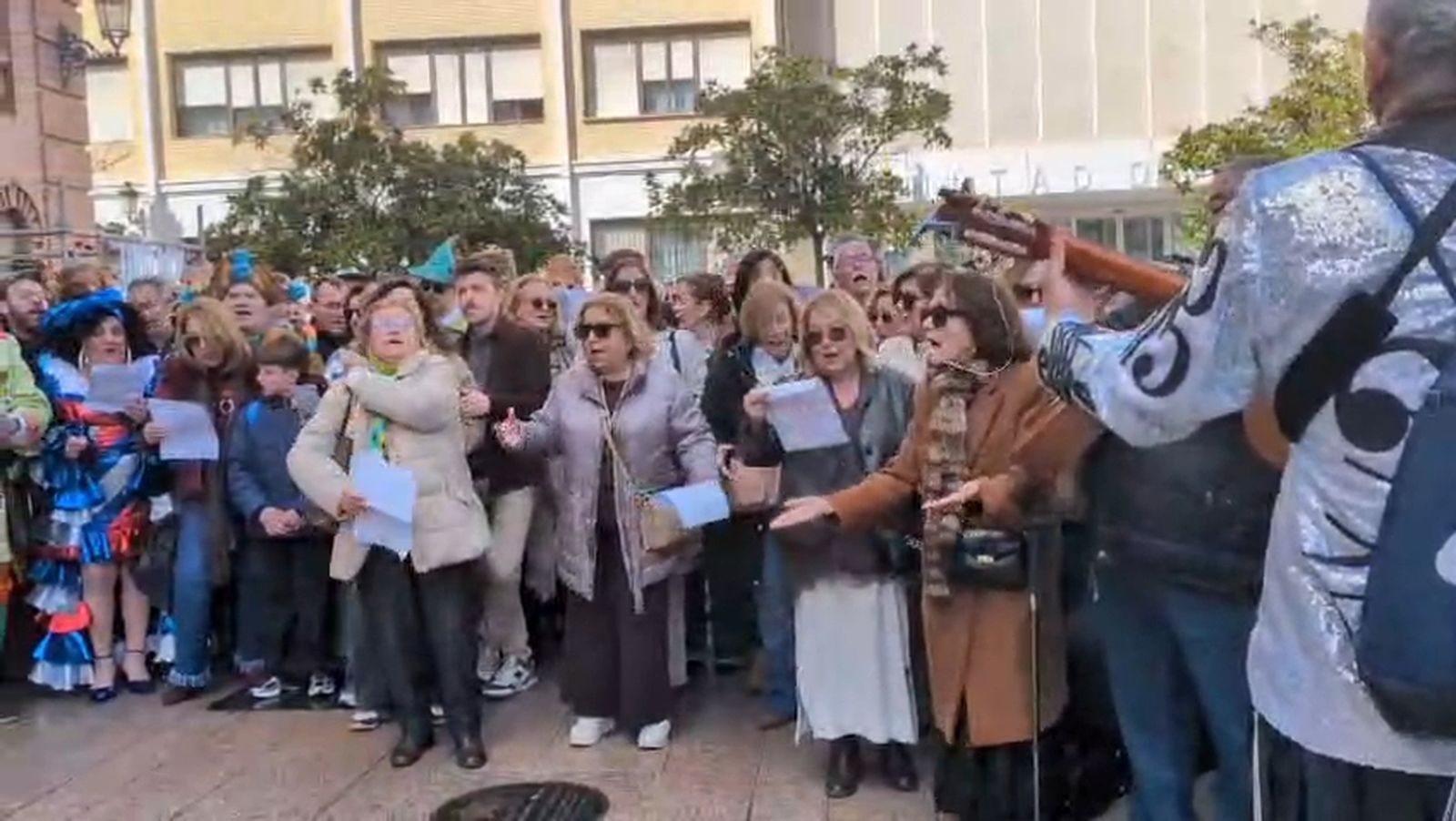 Tango homenaje a Adela del Moral, por el coro de las niñas en el descubrimiento de su Estrella en el Paseo de la Fama