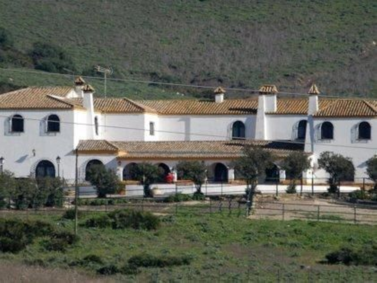 Vista general de la finca Cantora, epicentro del cotilleo patrio. Vista general de la finca Cantora, epicentro del cotilleo patrio.