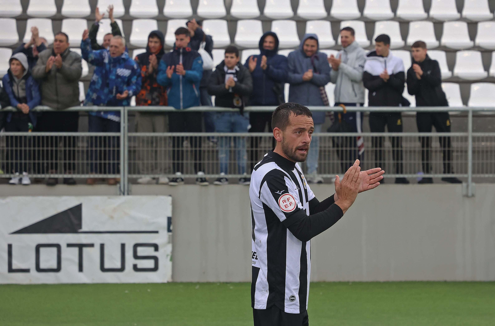Las mejores fotos del Balona - Vélez de Segunda RFEF