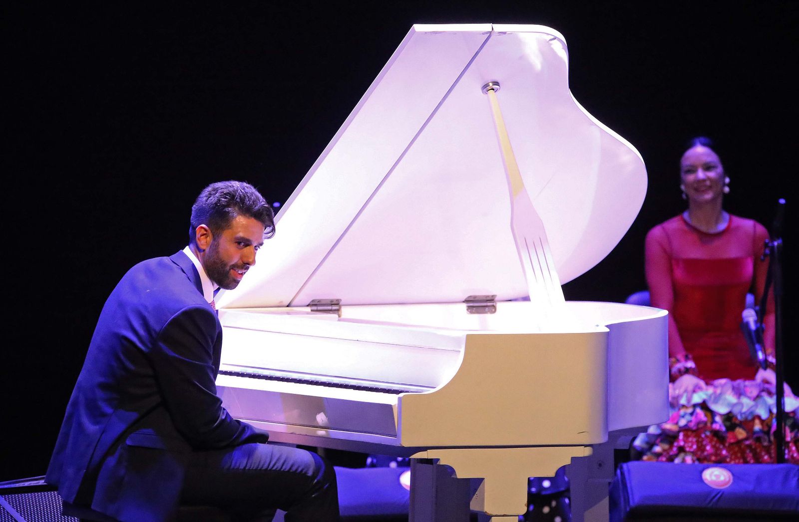 El concierto de Diego Valdivia en el teatro Florida, en imágenes