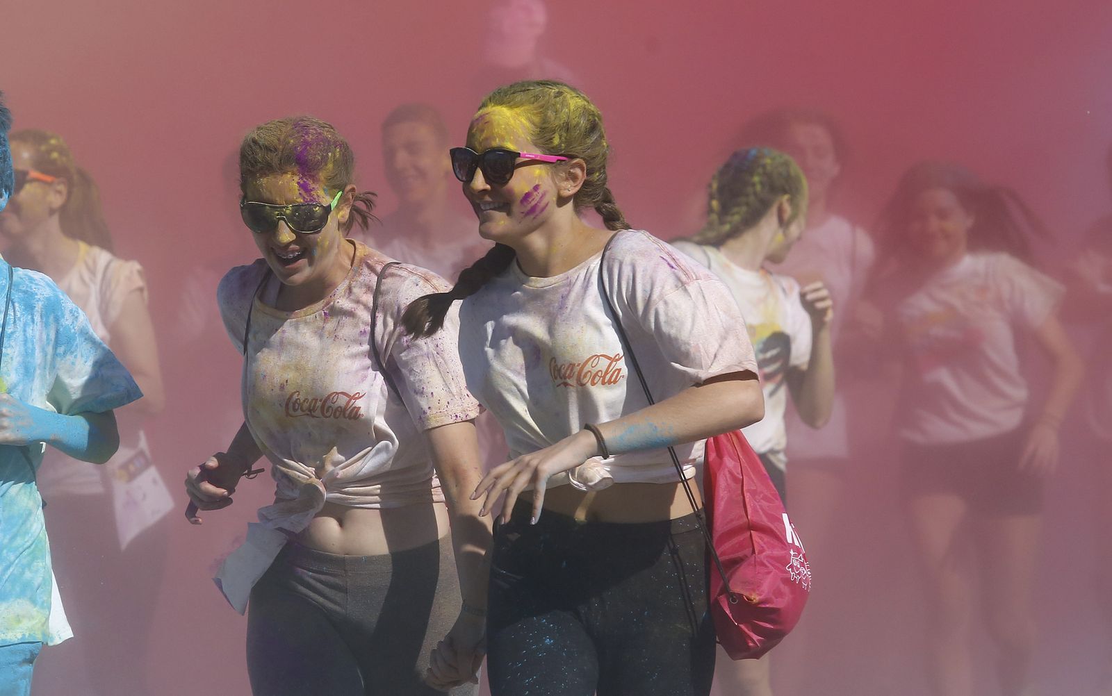 Las tonalidades de la Holi Life, en imágenes
