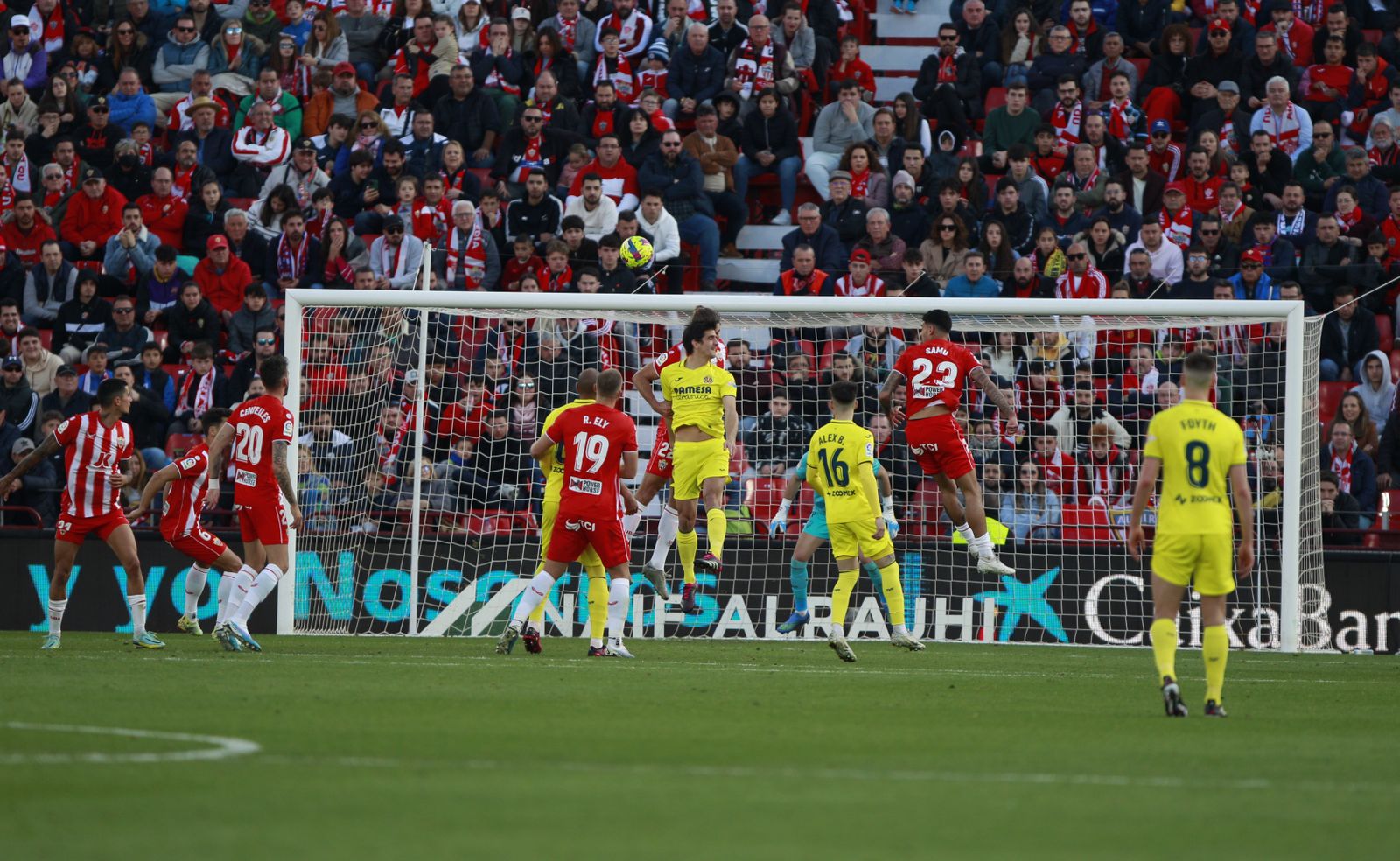 Imágenes de la derrota de la U.D. Almería ante el Villarreal por 0 a 2