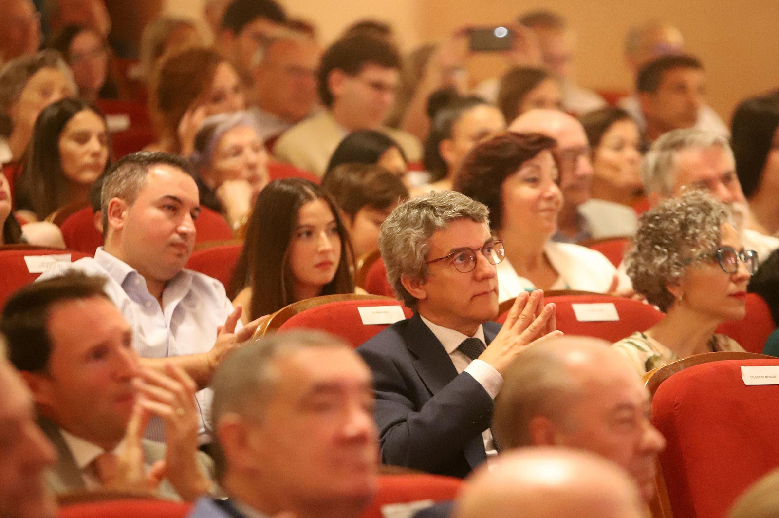 Imágenes de la toma de posesión de Pilar Miranda como alcaldesa de Huelva