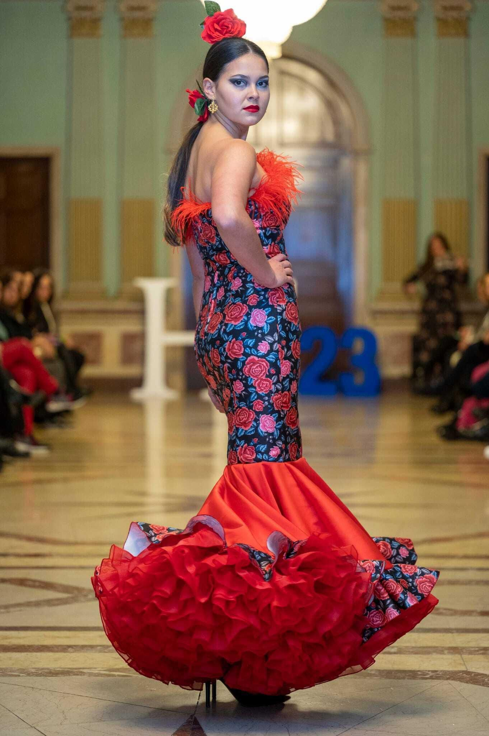 La capital se viste volantes con la XII edición de 'Huelva Flamenca'