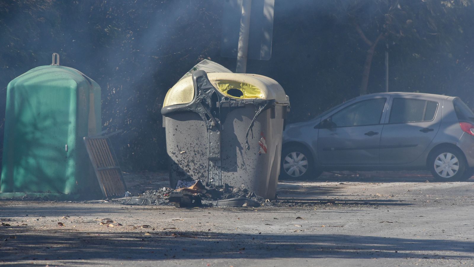 Las fotos del incendio en la barriada de San Bernabé