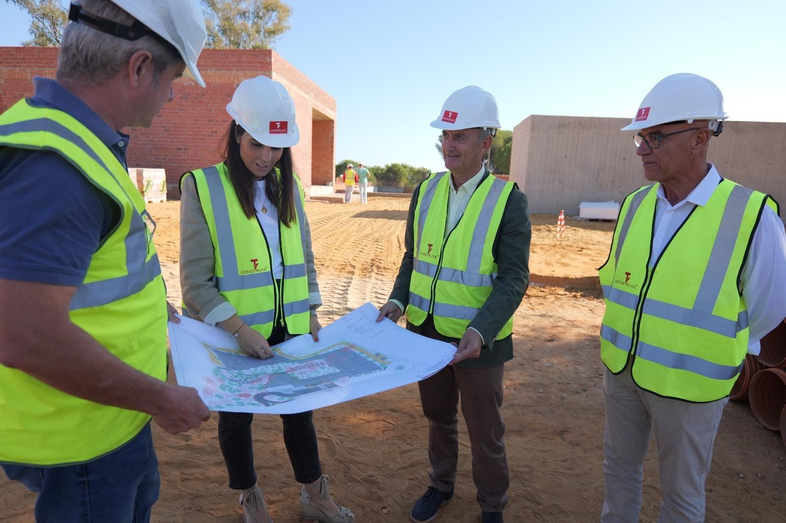 Supervisión de las obras de la primera fase del cementerio