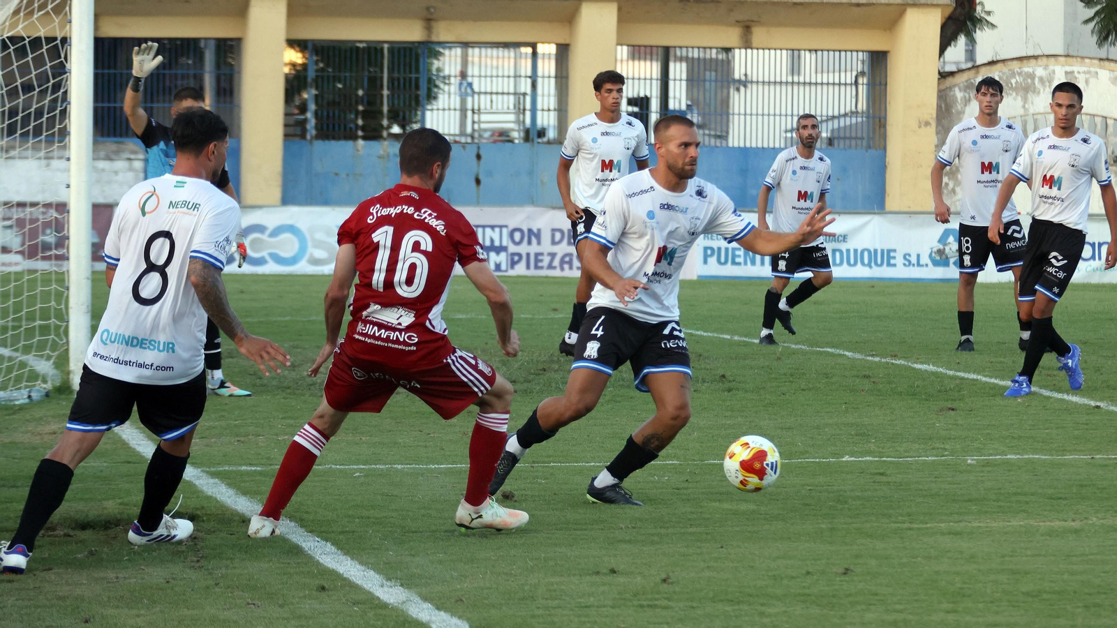 Imágenes del Trofeo Pedro Garrido entre el Jerez Industrial y el Xerez CD