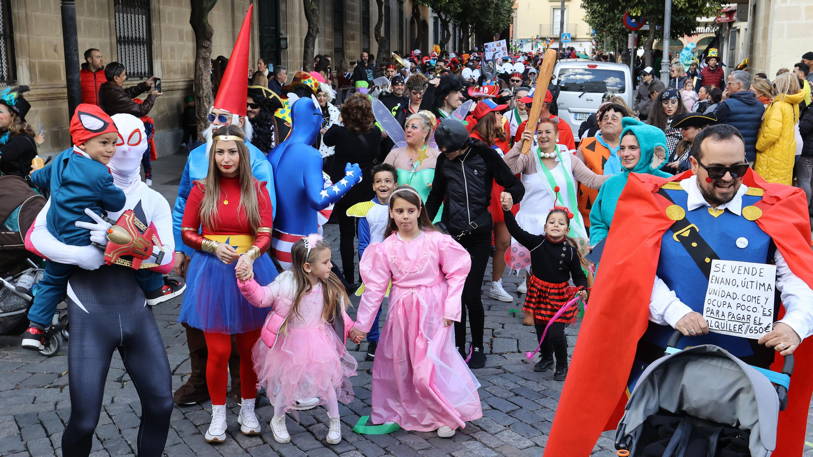 Pasacalles por el Carnaval en Jerez