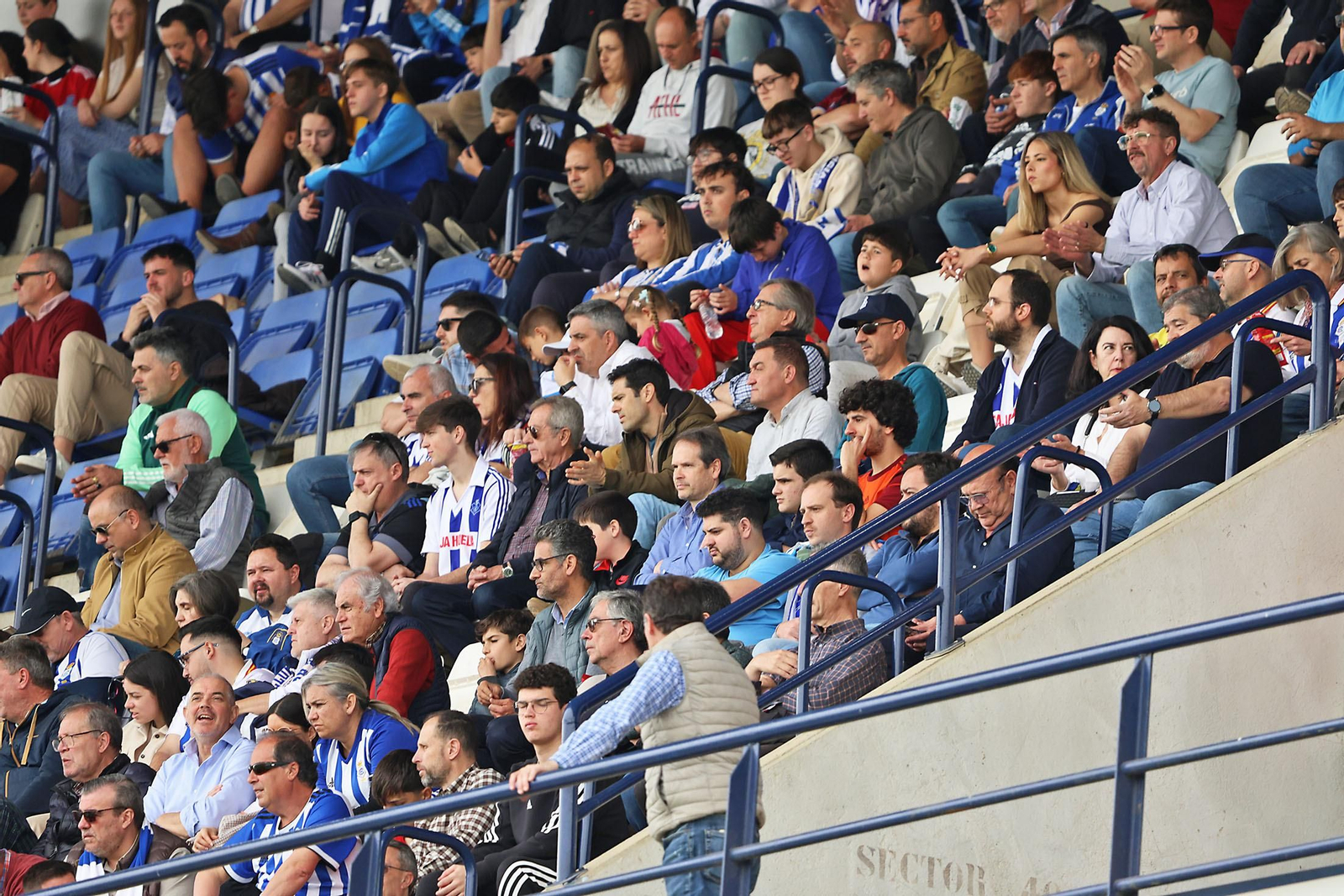 Búscate en el Nuevo Colombino en el Recreativo de Huelva-AD Mérida