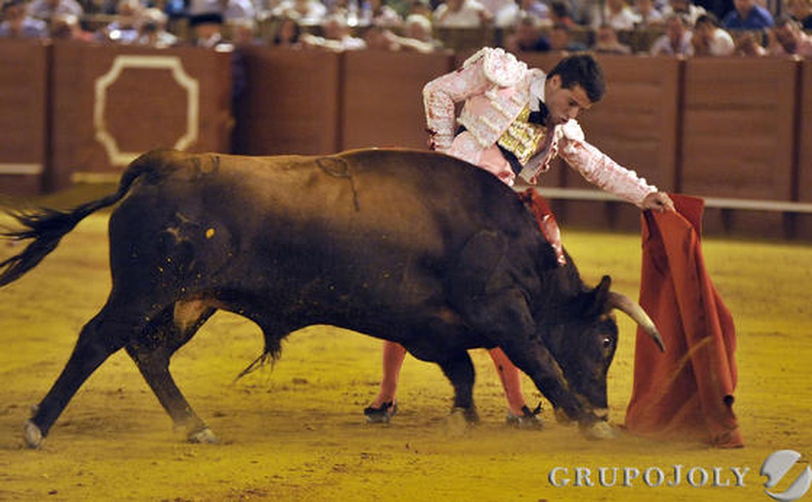Juan Carlos Carballo toreó al tercer novillo.

Fotos: Juan Carlos Vázquez