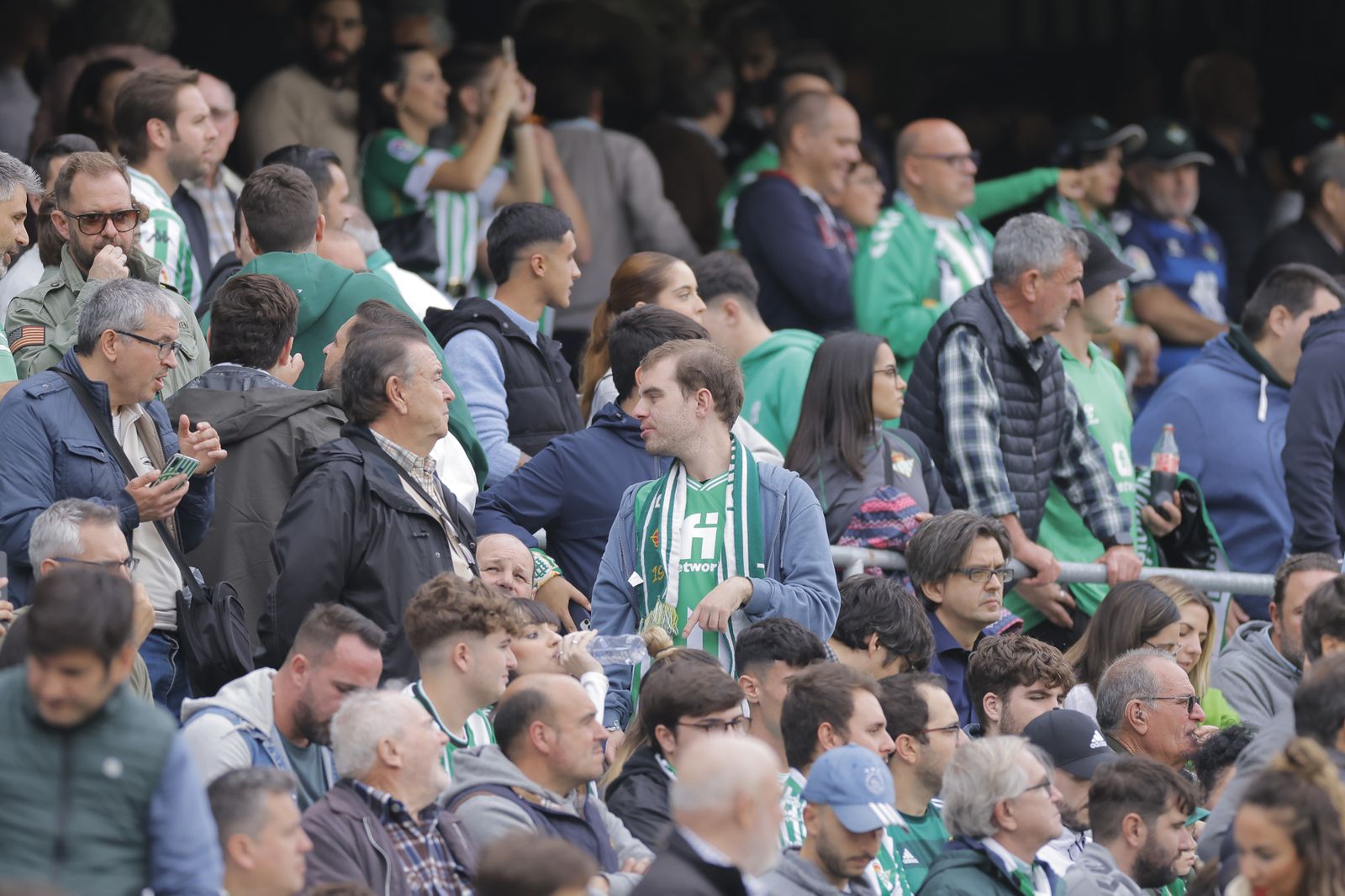 Búscate en las fotos del Betis-Mallorca