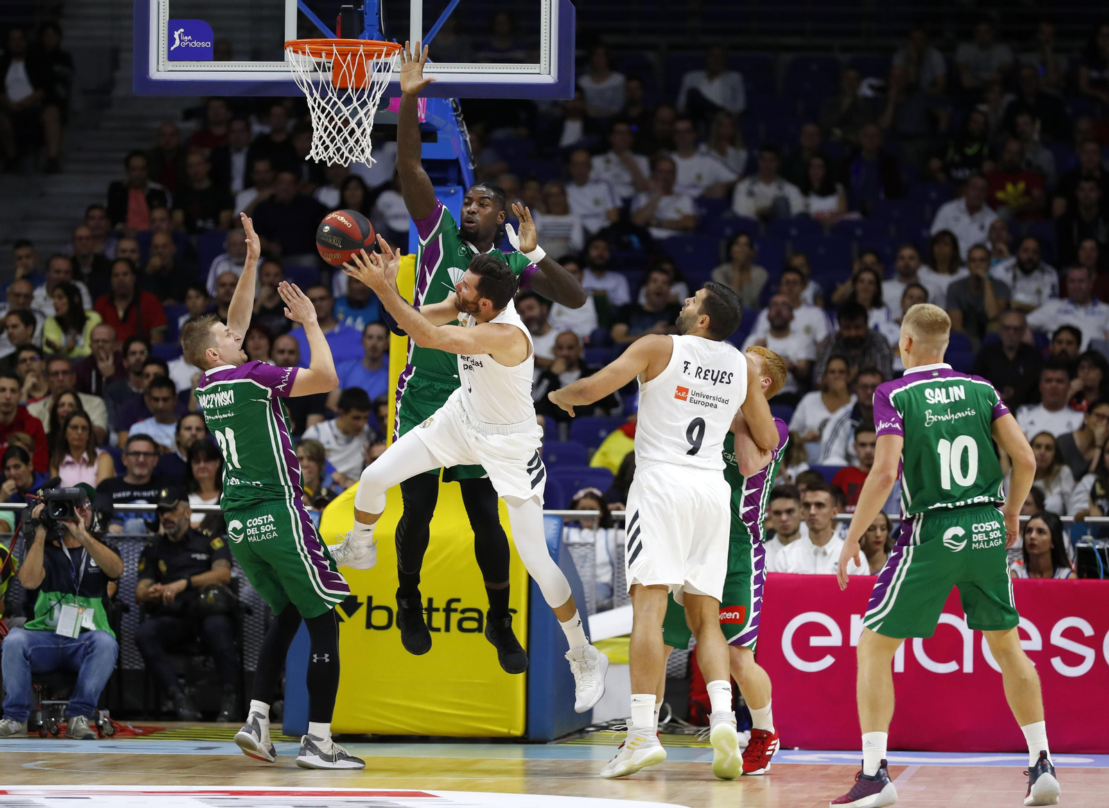 Los cinco años de Adam Waczynski en el Unicaja, en fotos