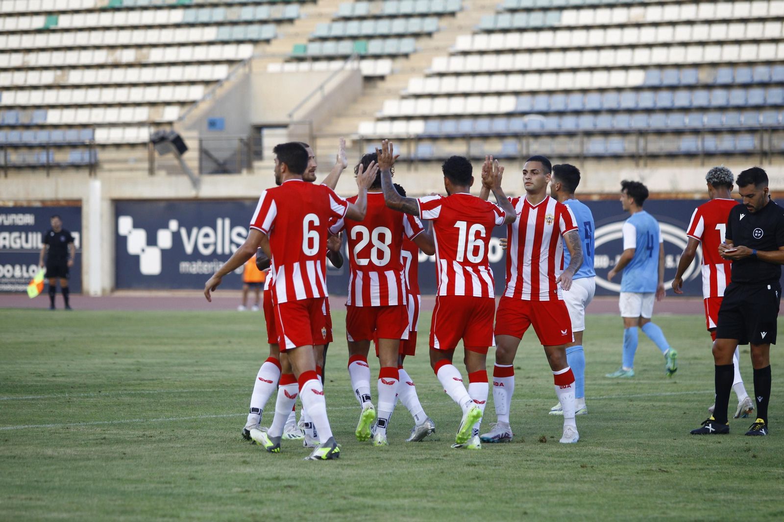 Imágenes del amistoso El Ejido-U.D. Almería
