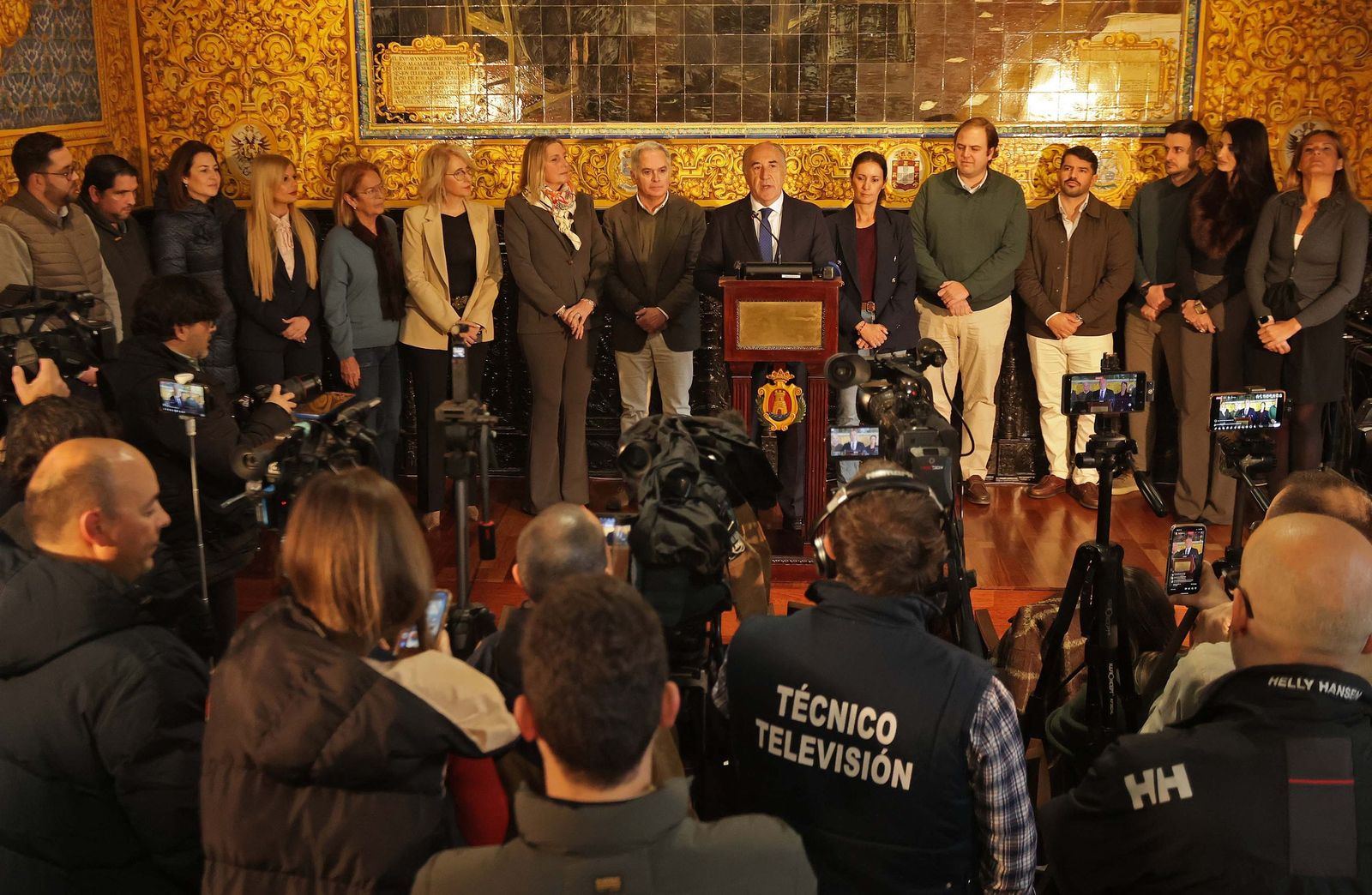 Fotos de la rueda de prensa de José Ignacio Landaluce tras el archivado de la denuncia del PSOE por la Fiscalía del Tribunal Supremo