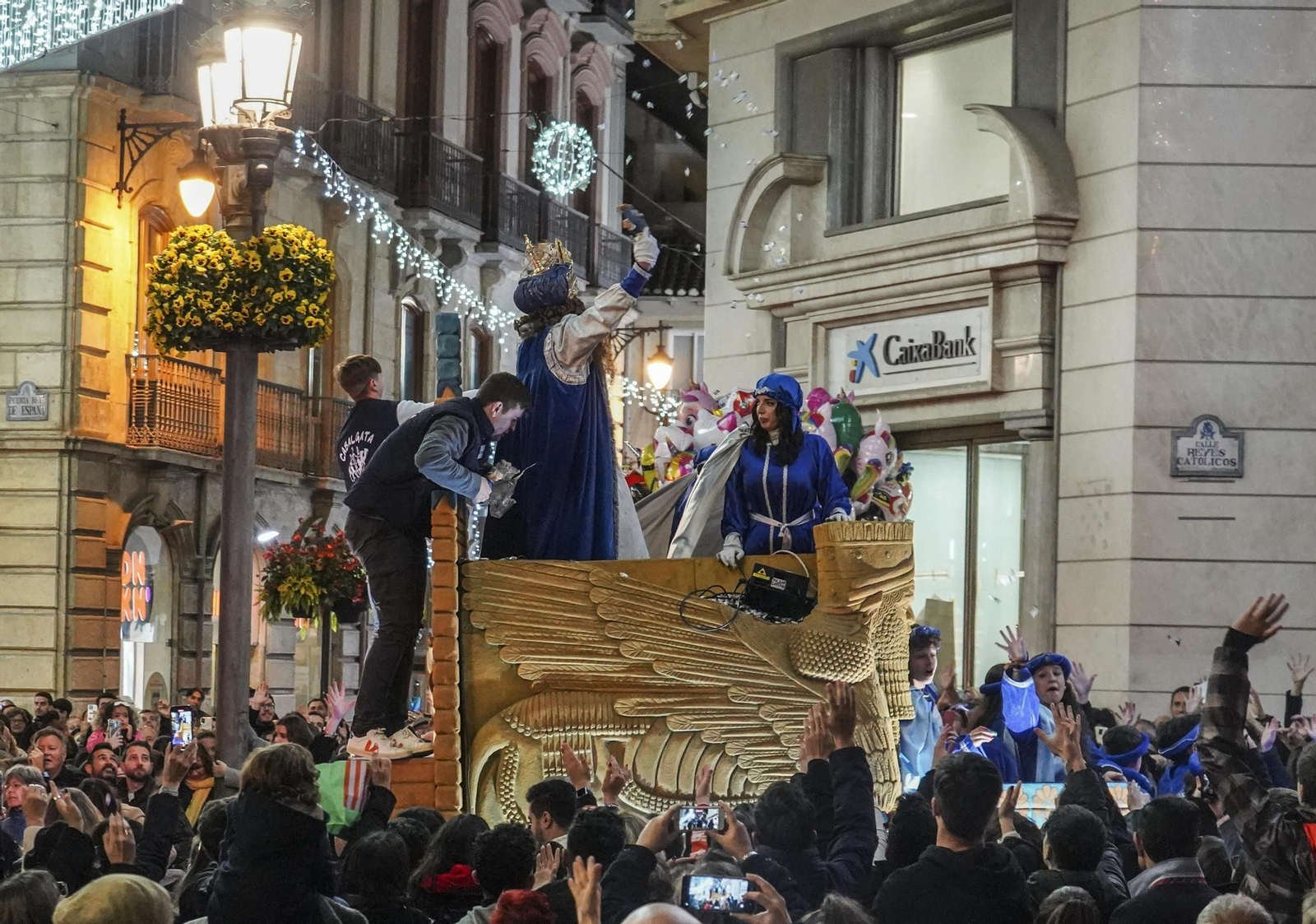 La cabalgata de los Reyes Magos de Granada, en imágenes
