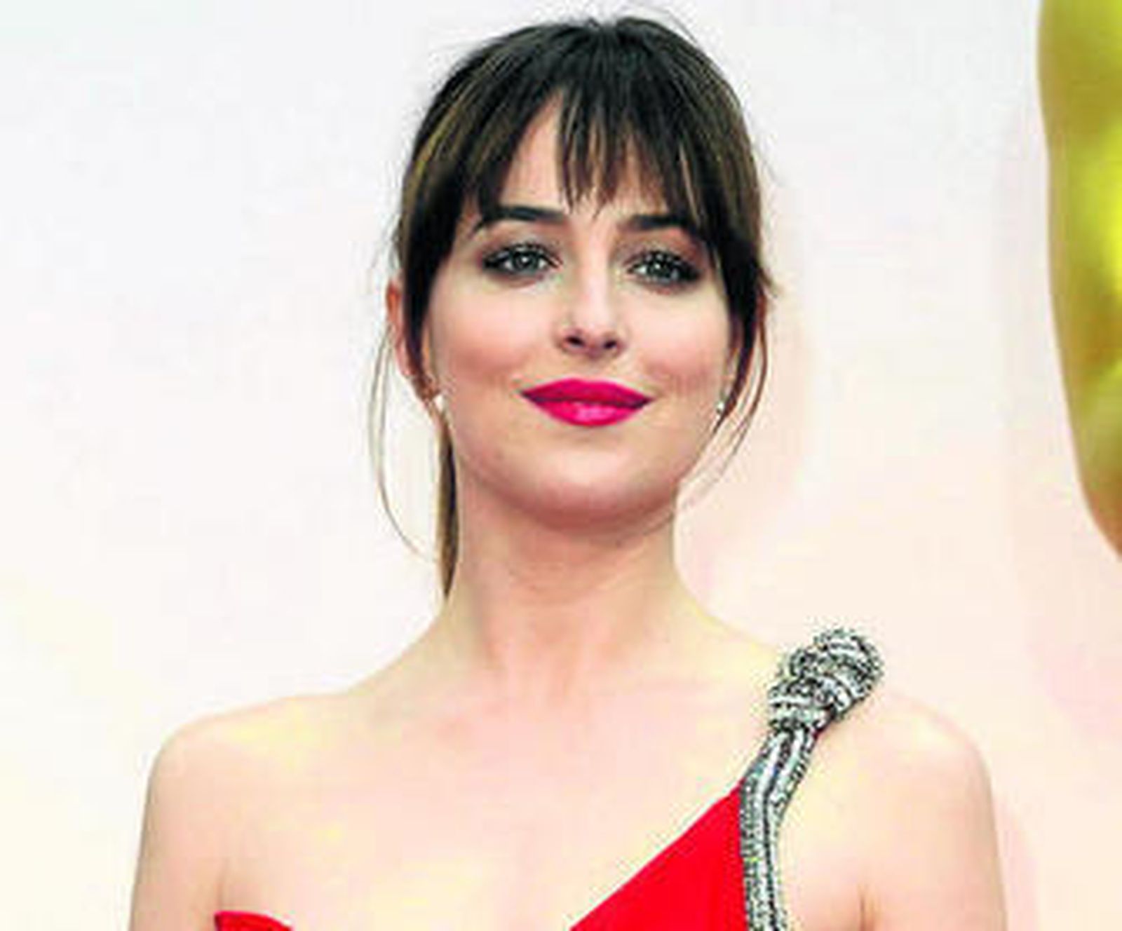 La fama deja a Dakota compuesta y sin novio