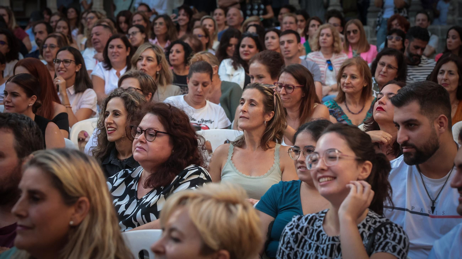 Imágenes del primer día de la Feria del Libro de Jerez