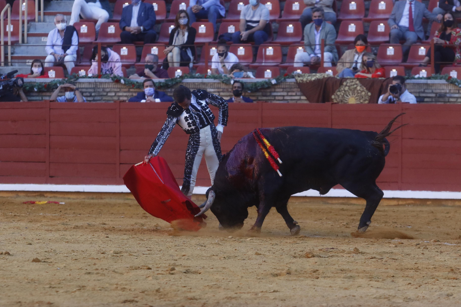 Las fotos del mano a mano de Morante y Juan Ortega en Córdoba