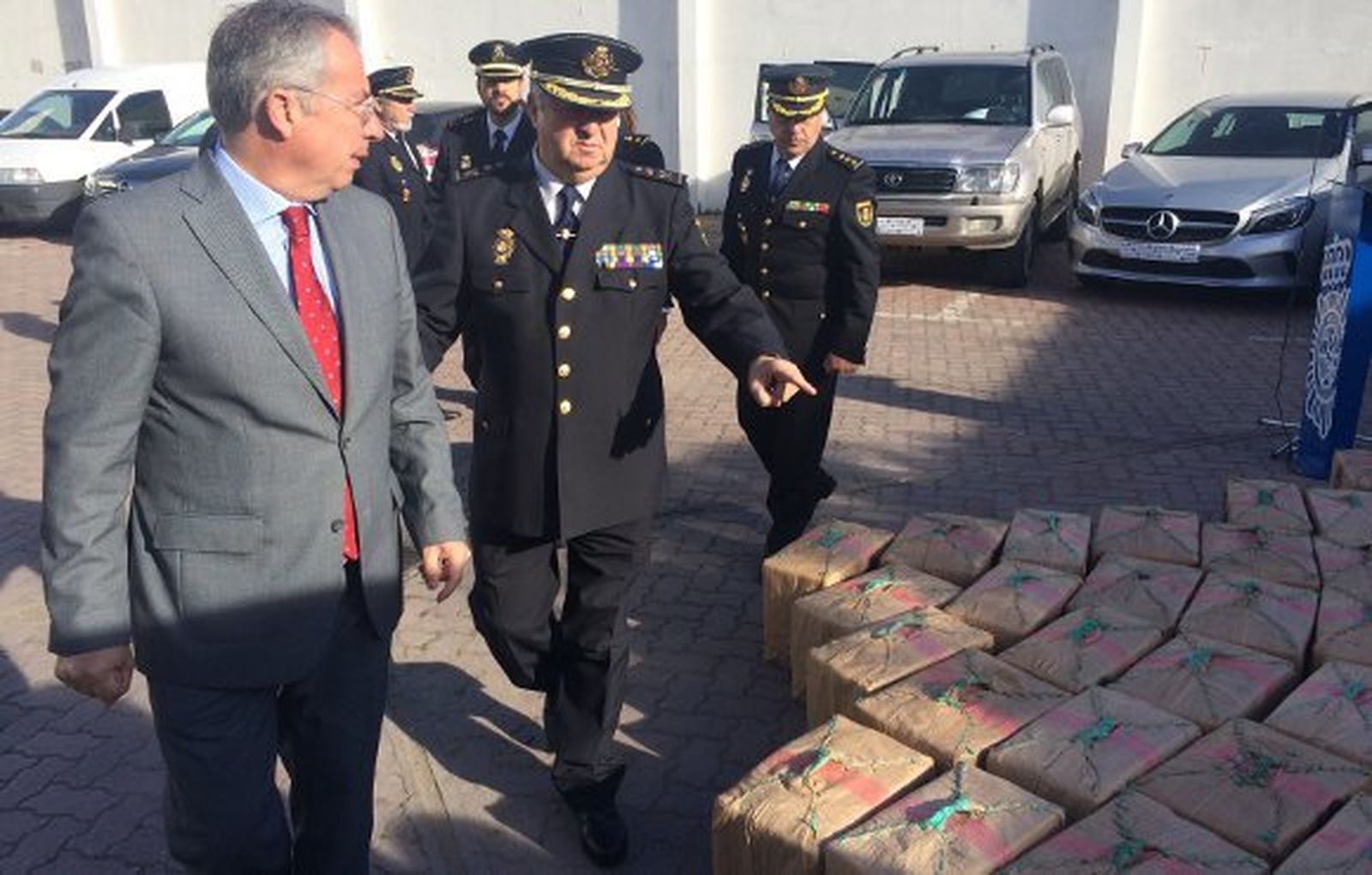 Una llamada a la Policía permite incautar 3.400 kilos de hachís en La Línea