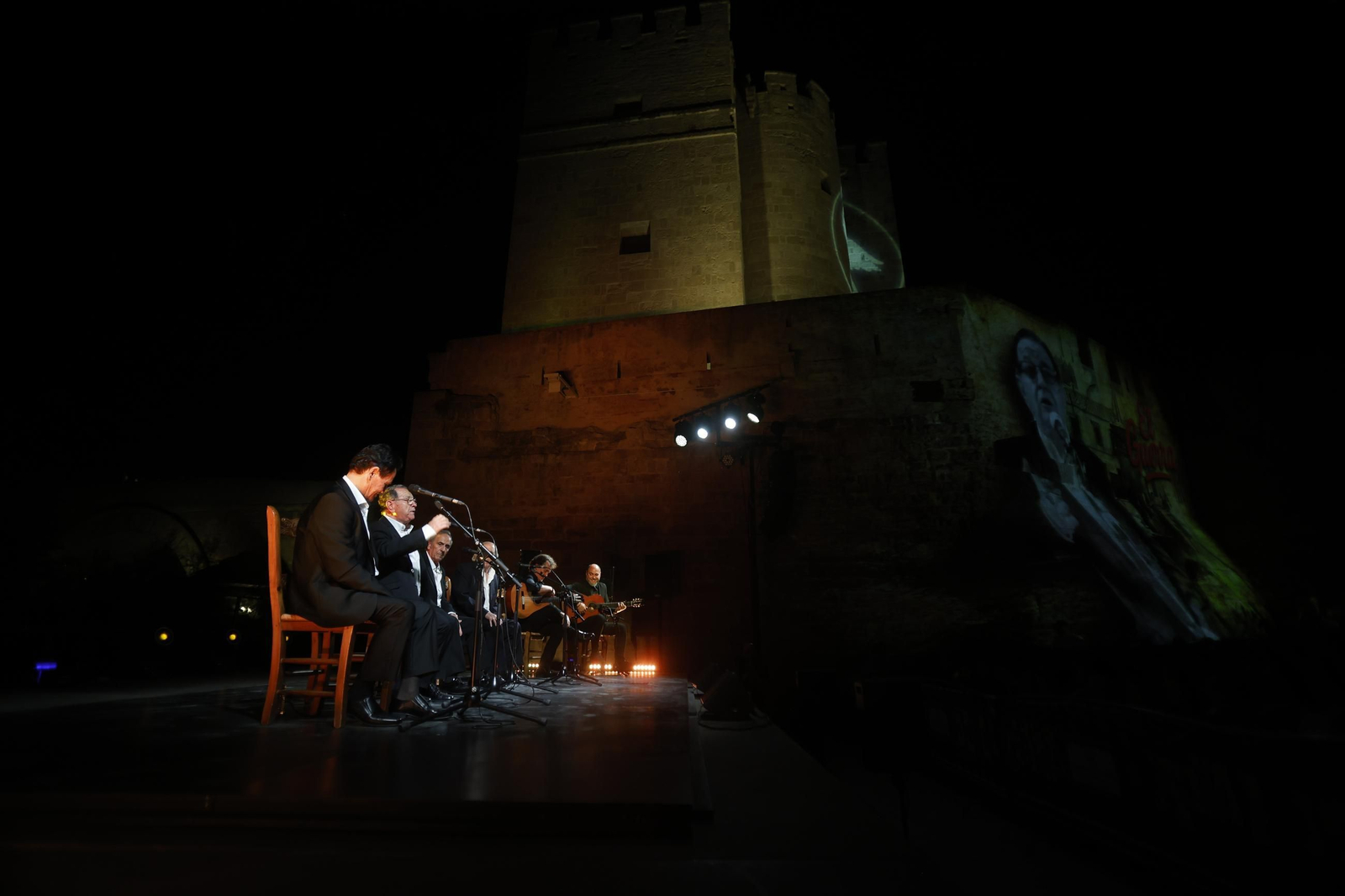 Las mejores imágenes de la Noche Blanca del Flamenco de Córdoba