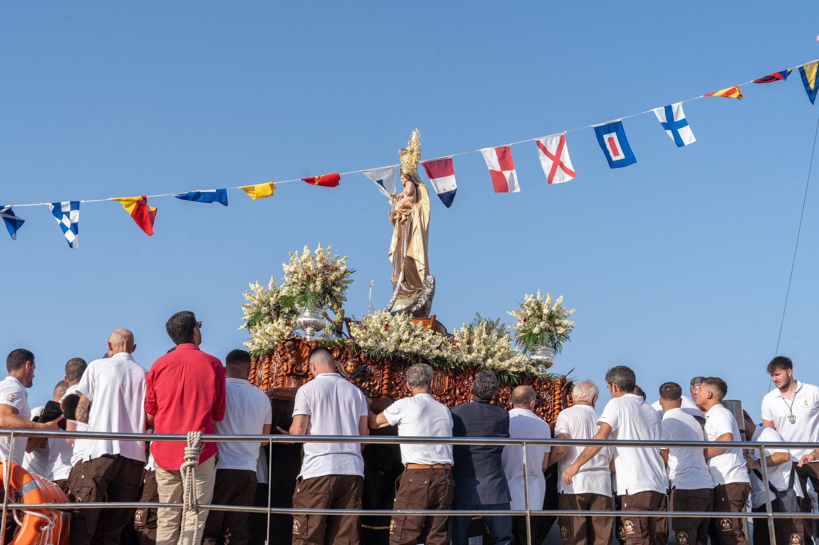 Imágenes de la Solemne Procesión marítima de la Virgen del Carmen en Punta Umbría