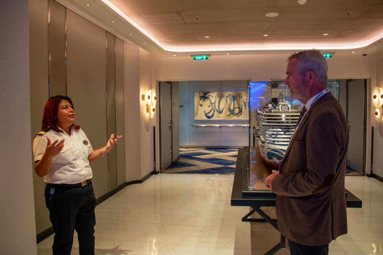 Así es el impresionante crucero que ha llegado a la costa de Granada y que inaugurará próximamente Luis Fonsi