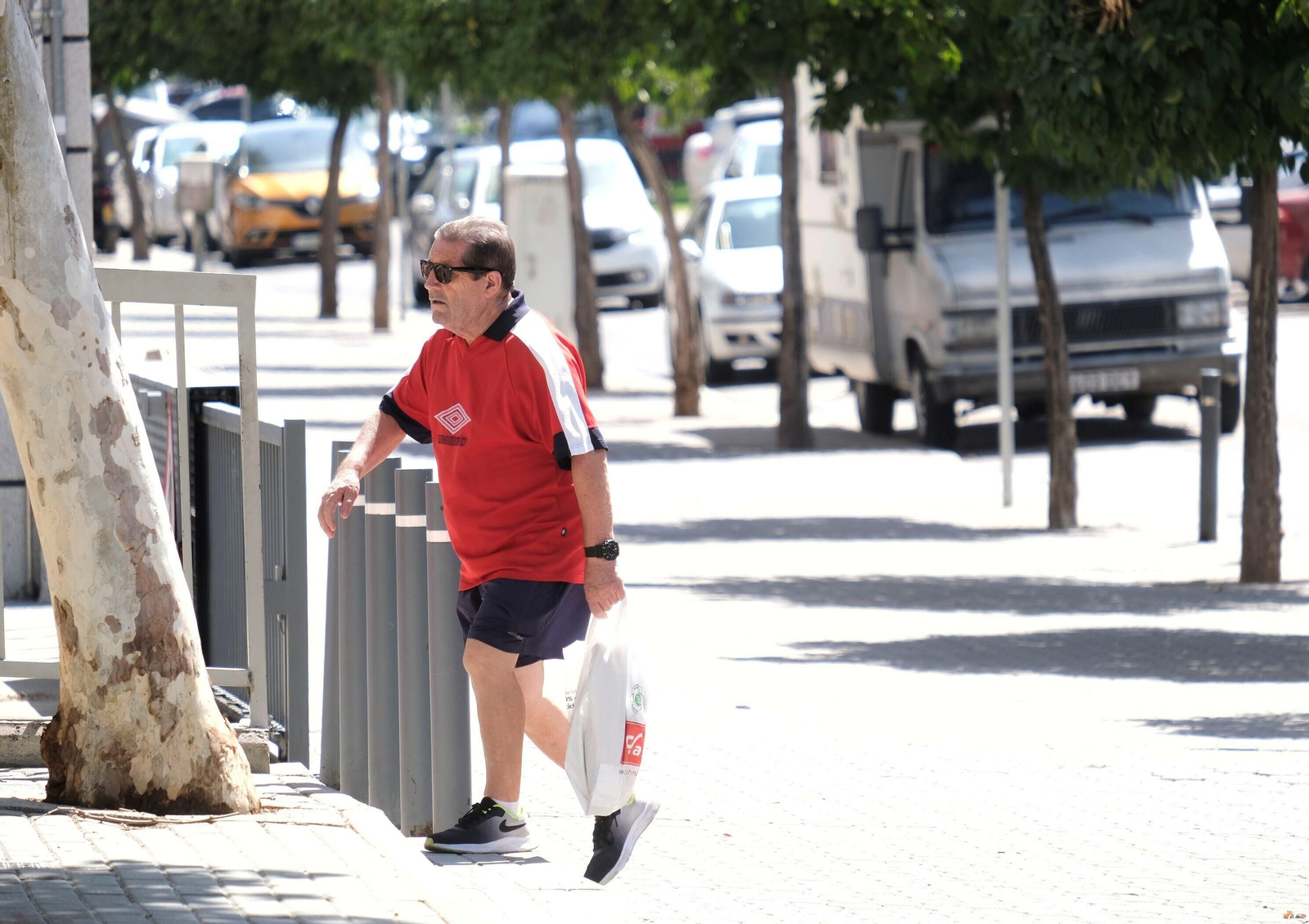 Un día de agosto en el barrio cordobés de Fátima, en imágenes