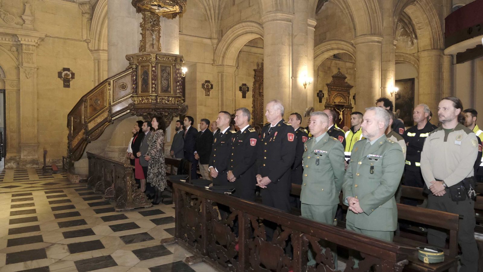 Imágenes del acto del patrón de los bomberos, San Juan de Dios. Almería