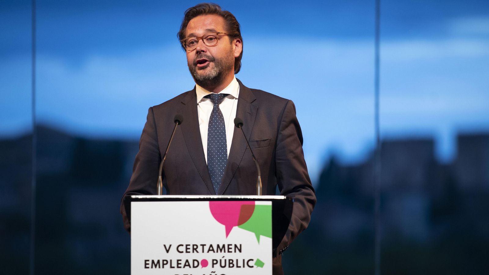 Antonio Granados García, delegado de la Junta de Andalucía en Granada reafirmó su compromiso con los servidores públicos.