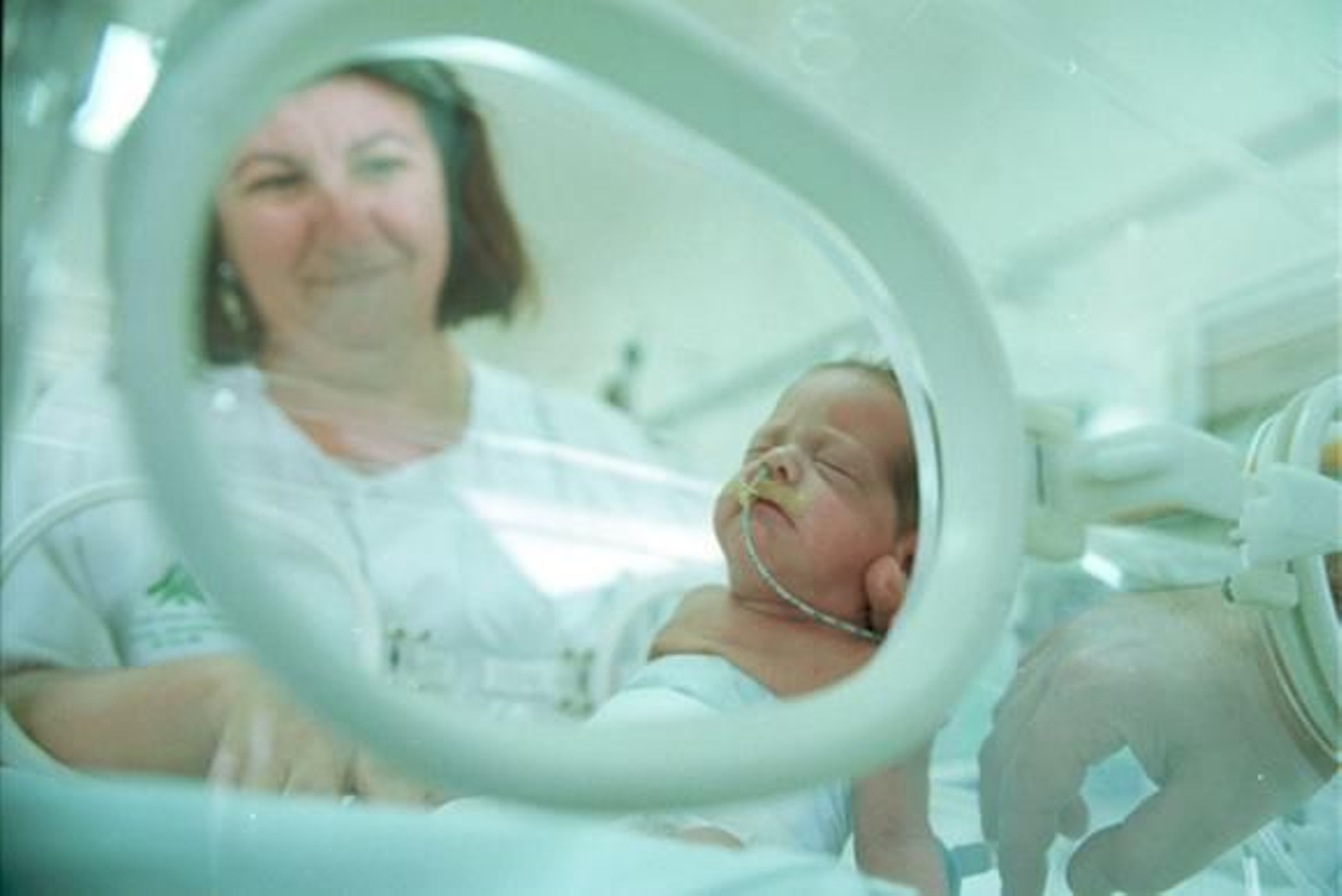 Un sistema reduce el sufrimiento de bebés prematuros al mejorar sus traslados