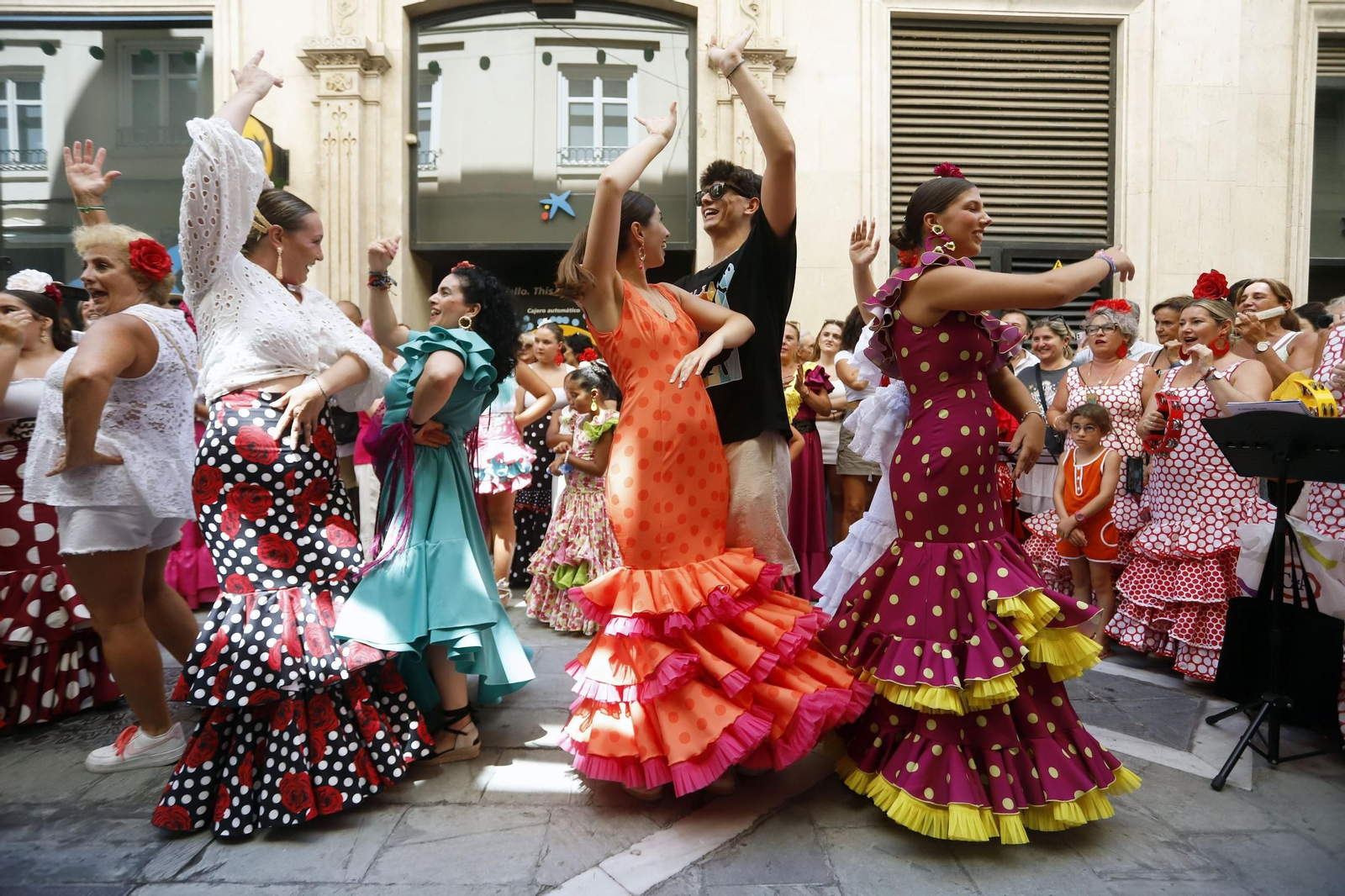 El primer día de Feria del Centro de Málaga, en fotos