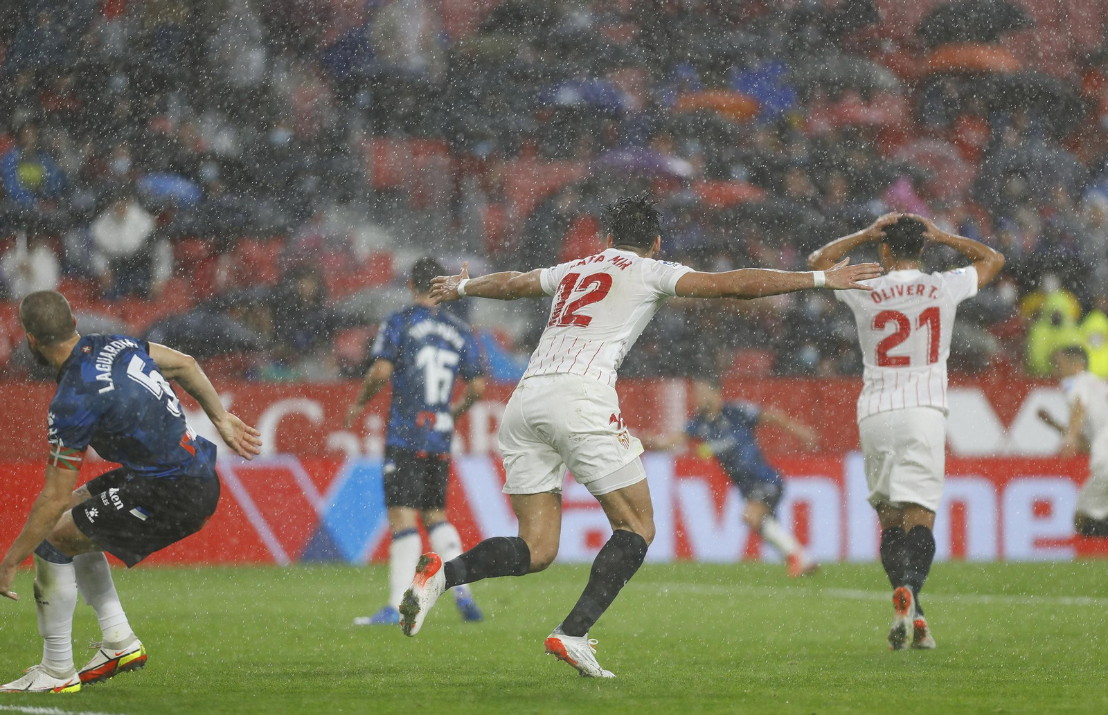 Las imágenes del Sevilla-Alavés