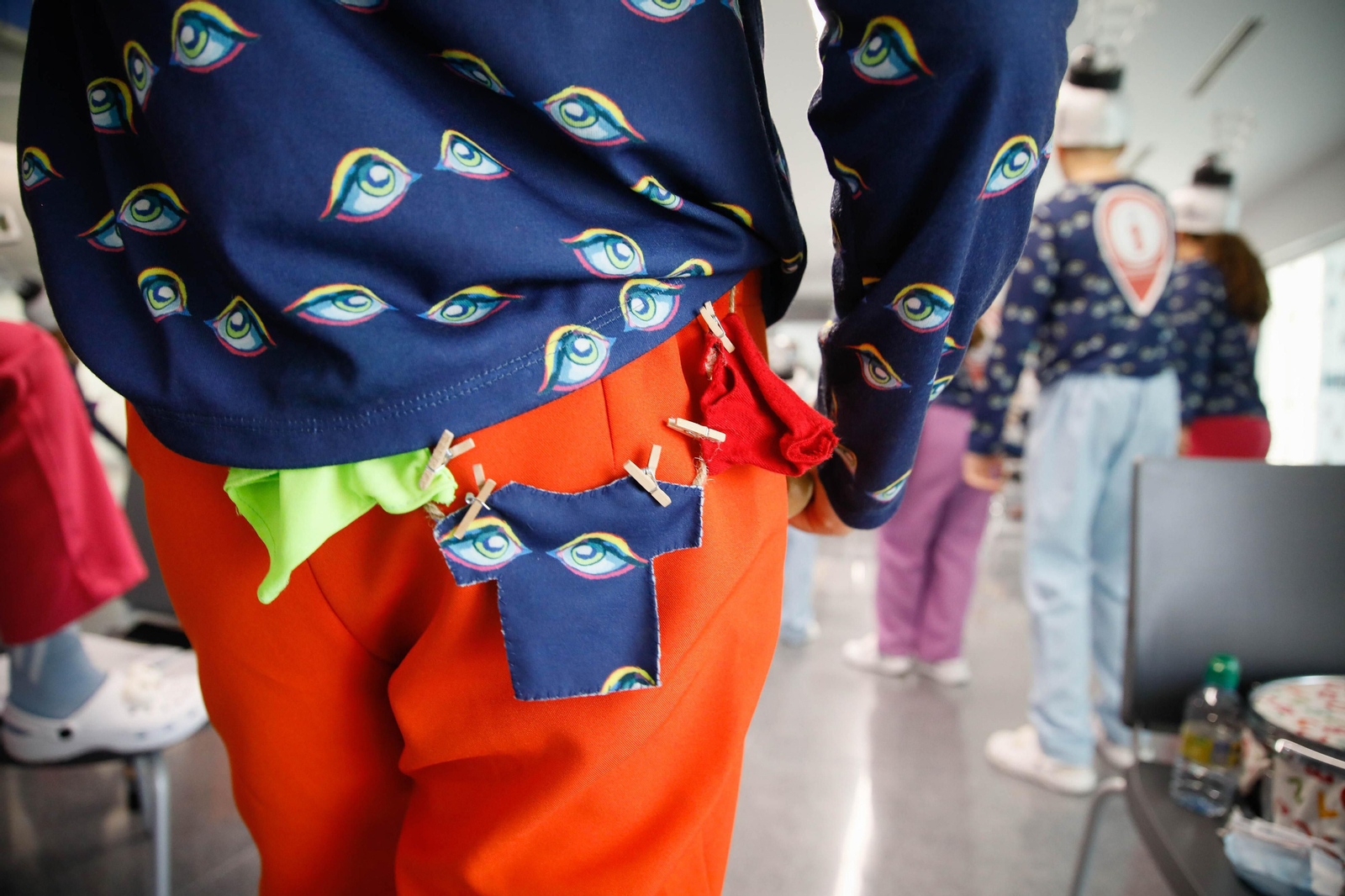 Carnaval para los niños y niñas del hospital Materno Infantil de Almería contado en imágenes