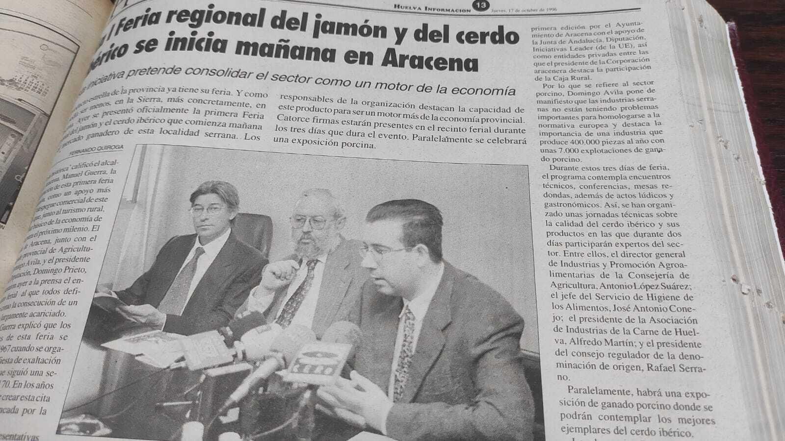Artículo sobre la I Feria regional del jamón y del cerdo ibérico en Huelva Información