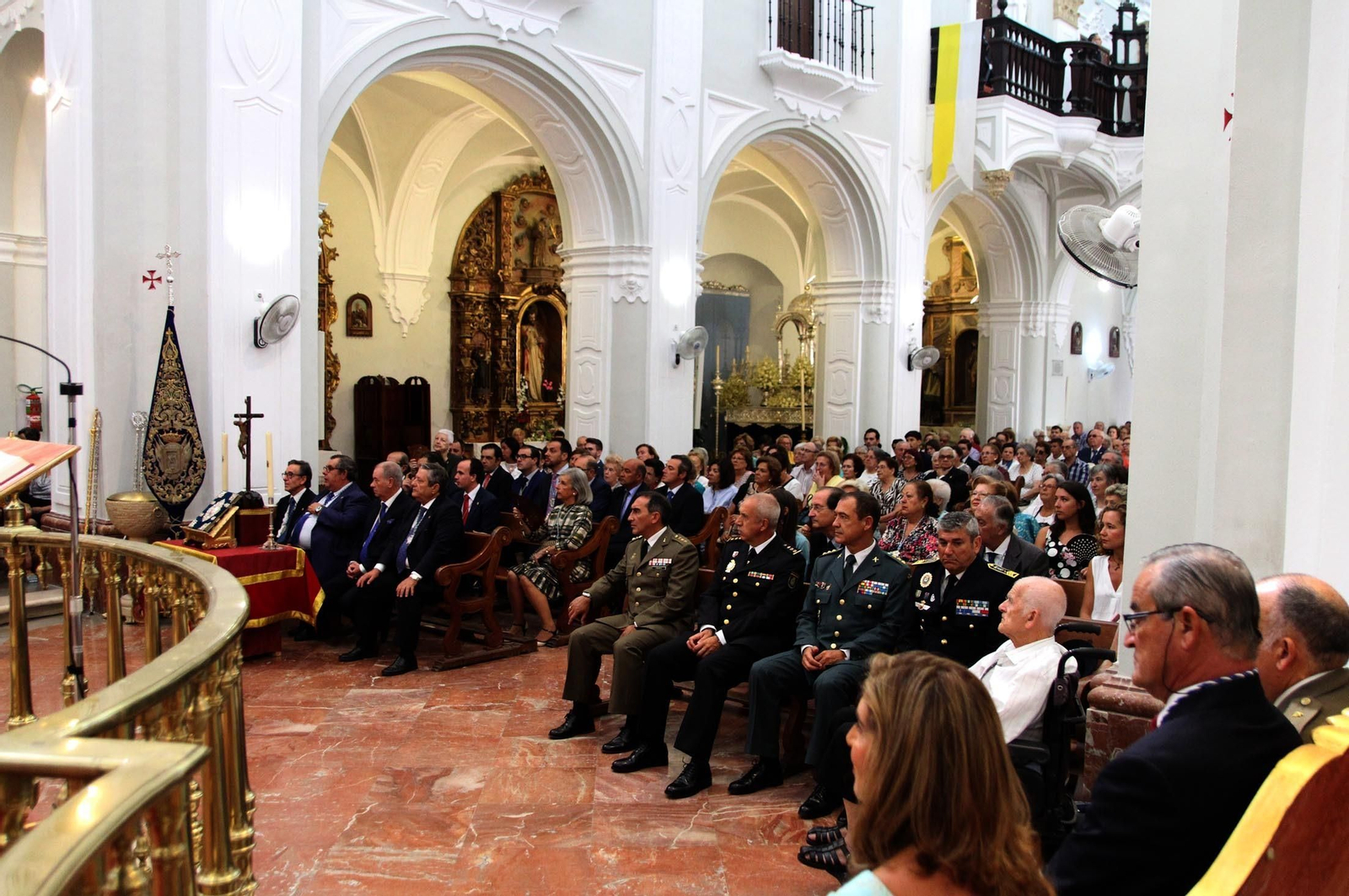 Misa ante la Virgen de La Cinta presidida por el obispo de Huelva, José Vilaplana, en la Catedral