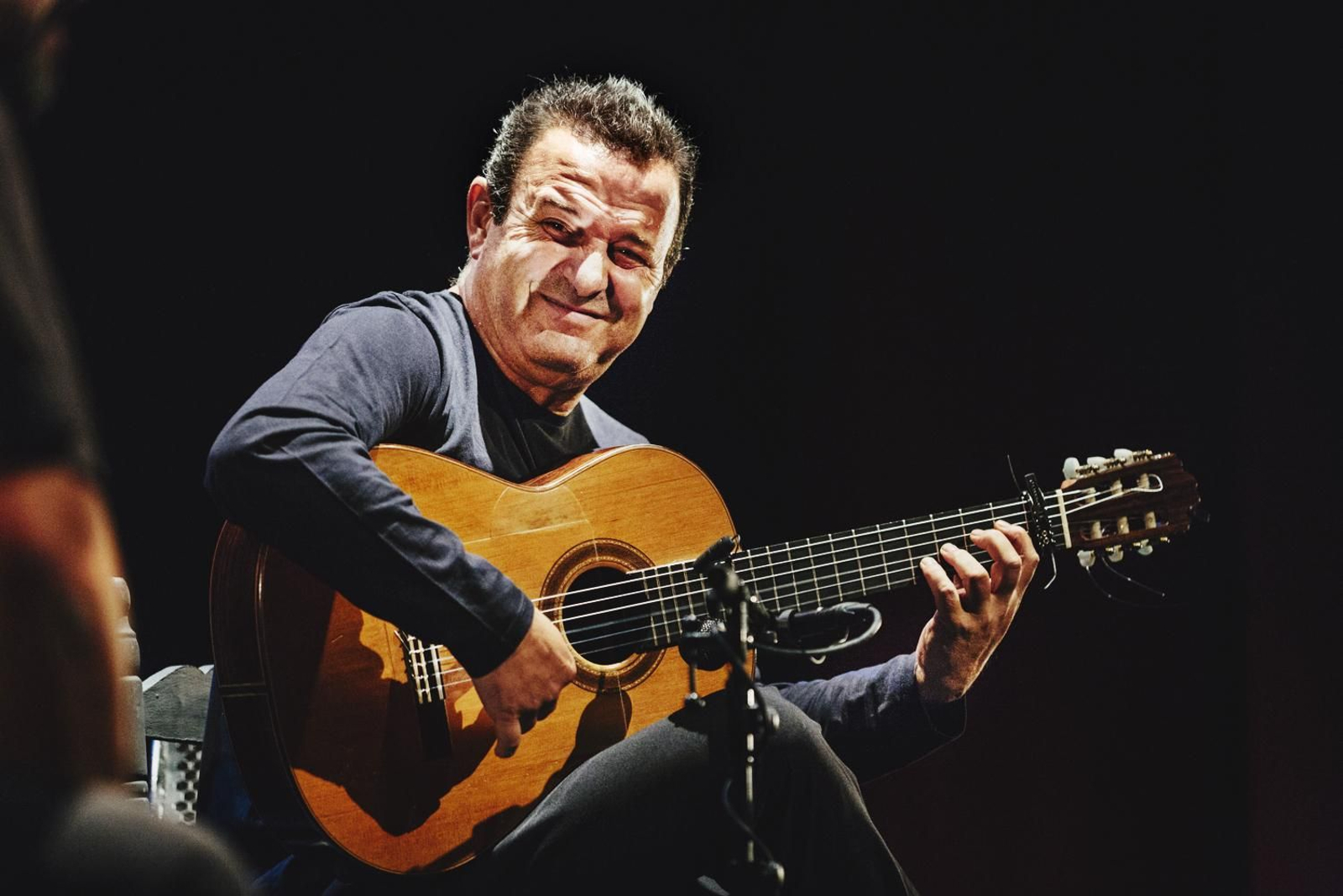 El guitarrista jerezano Gerardo Núñez anoche en el Teatro Alameda.