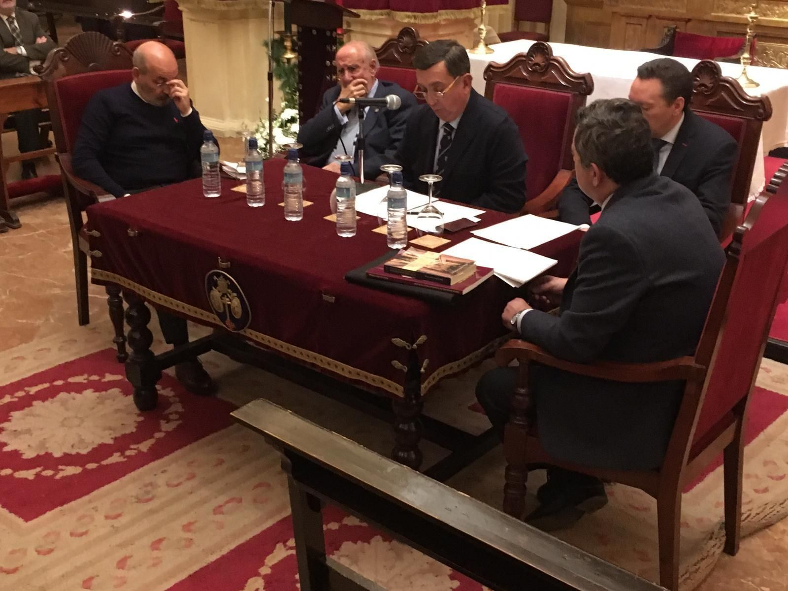 De izquierda a derecha: De Anca, Flores, Gutierrez, Ruiz-Berdejo y Cuadro.