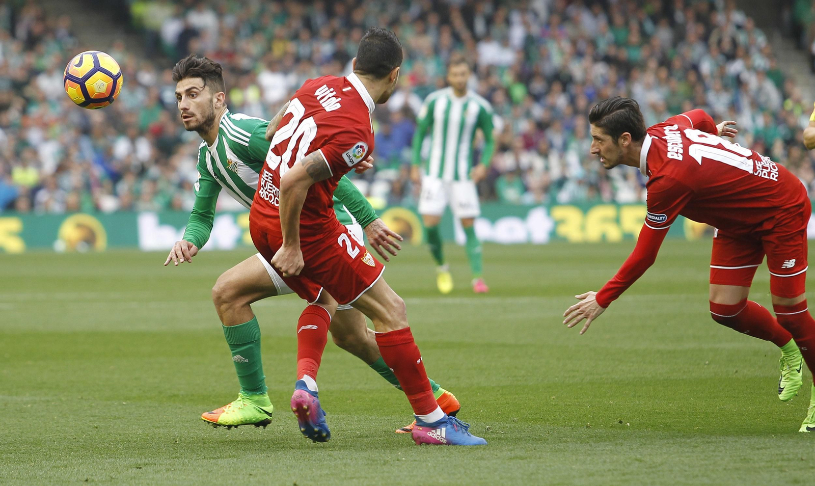 El Betis-Sevilla, en imágenes