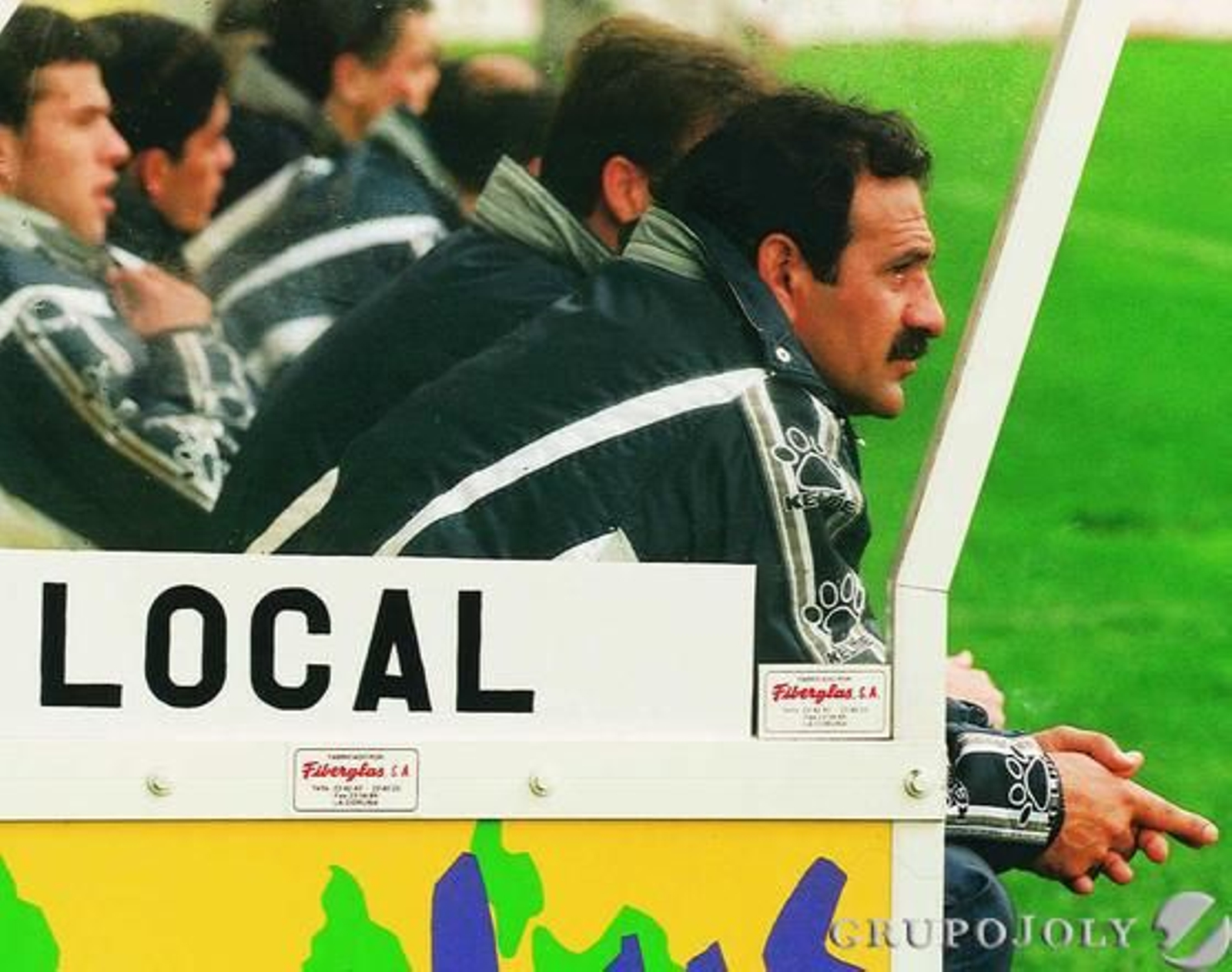 Blanco, sentado en el banquillo local del Carranza, ya en la 97/98.