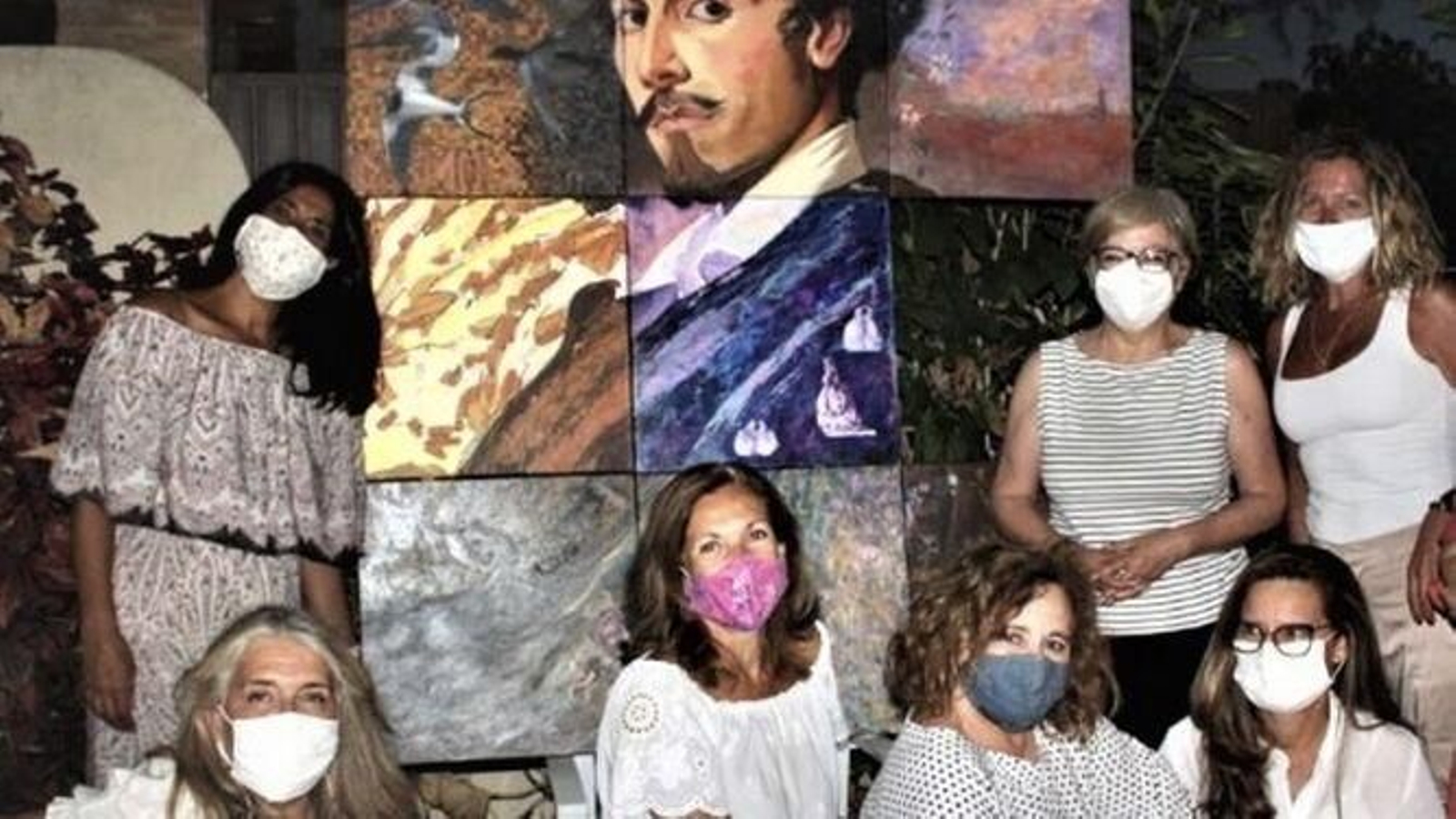 Algunas de las pintoras de la exposición 'Miradas de Bécquer' en el Antiquarium