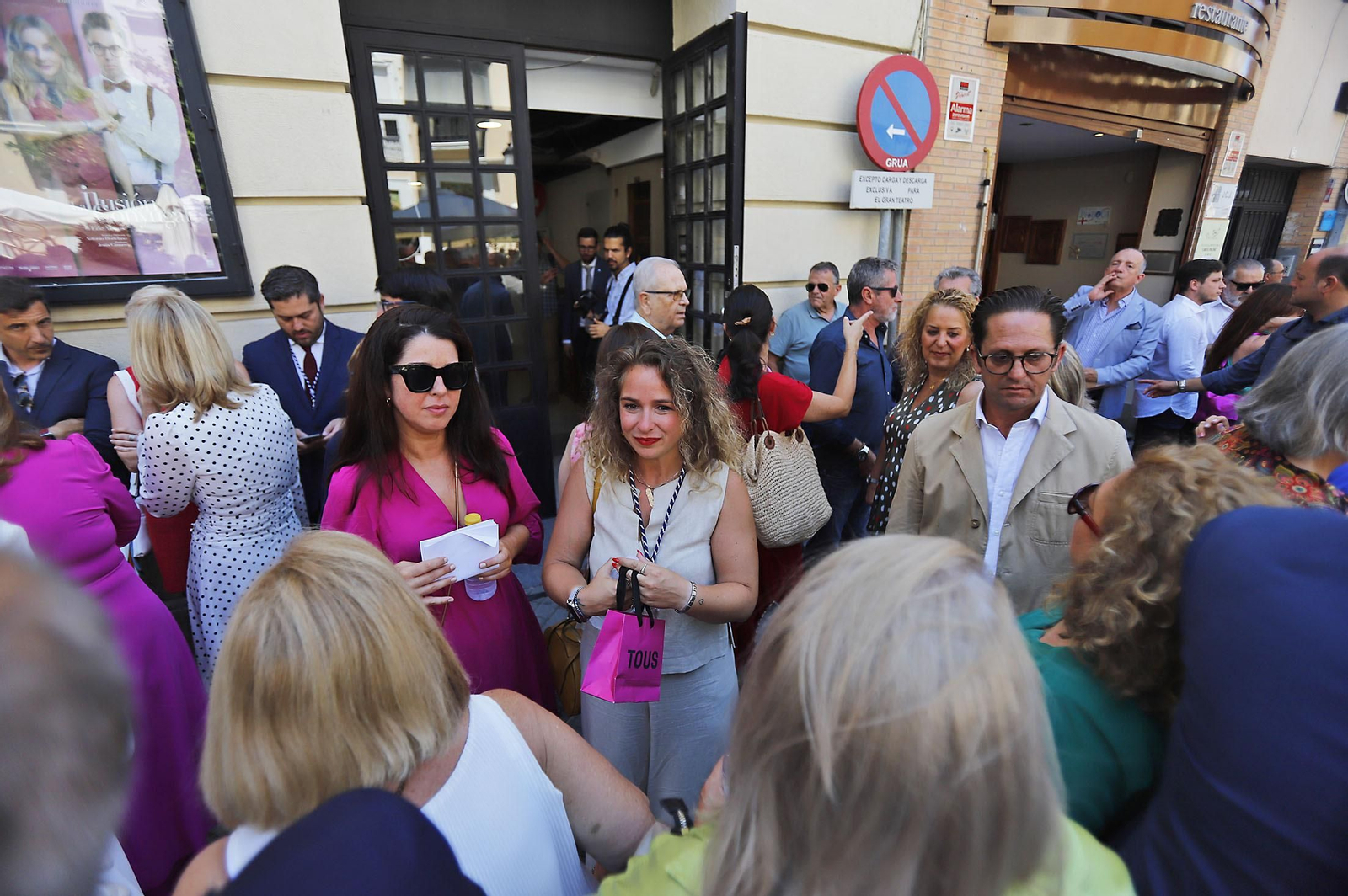 Imágenes de la toma de posesión de Pilar Miranda como alcaldesa de Huelva