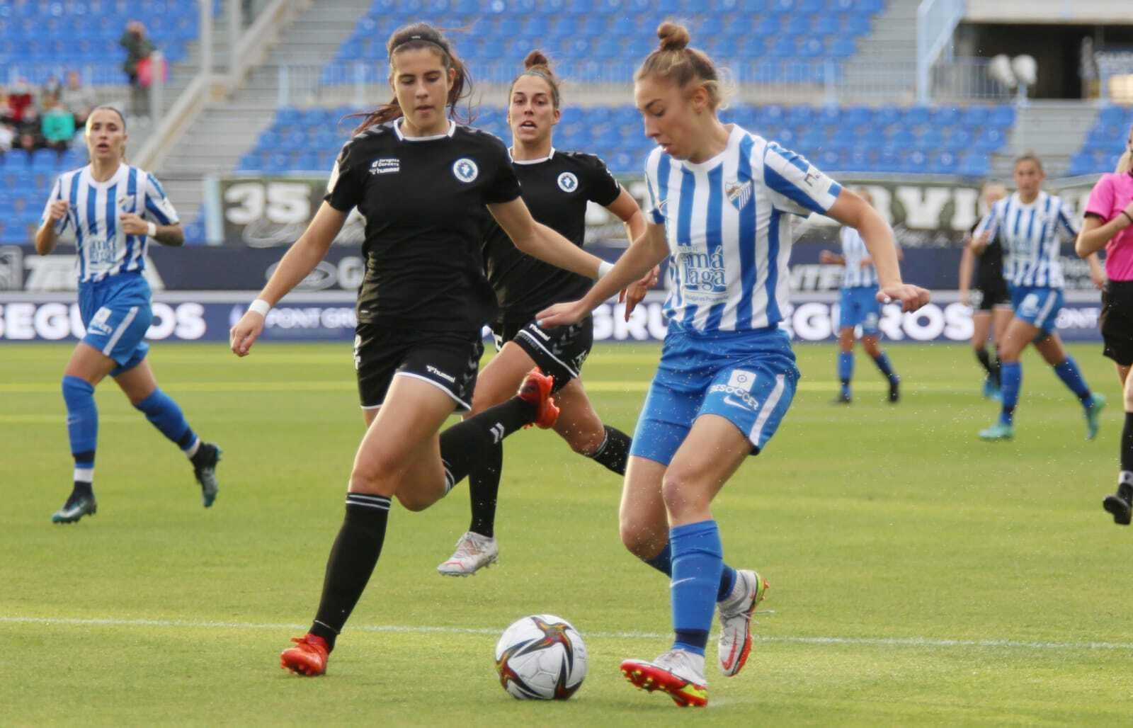 Galería: La plana mayor del Málaga CF apoyó al Femenino