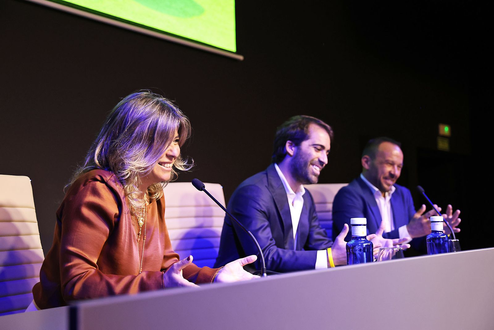 Movitransa presenta los nuevos modelos de BMW IX2 y el X2 en el complejo deportivo Lamiya