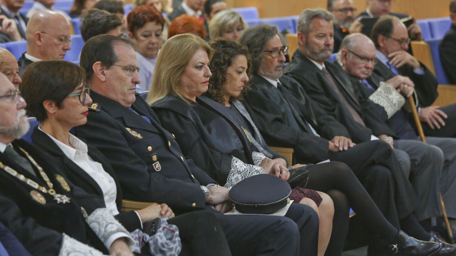 Entrega de Medallas de Honor.