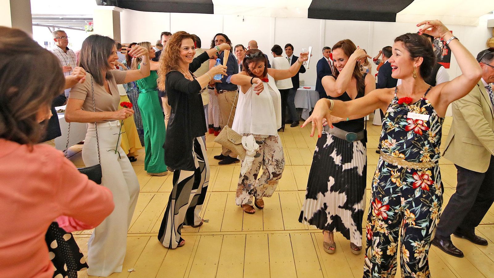 Imágenes del alumbrado de Feria y ambiente en el Real