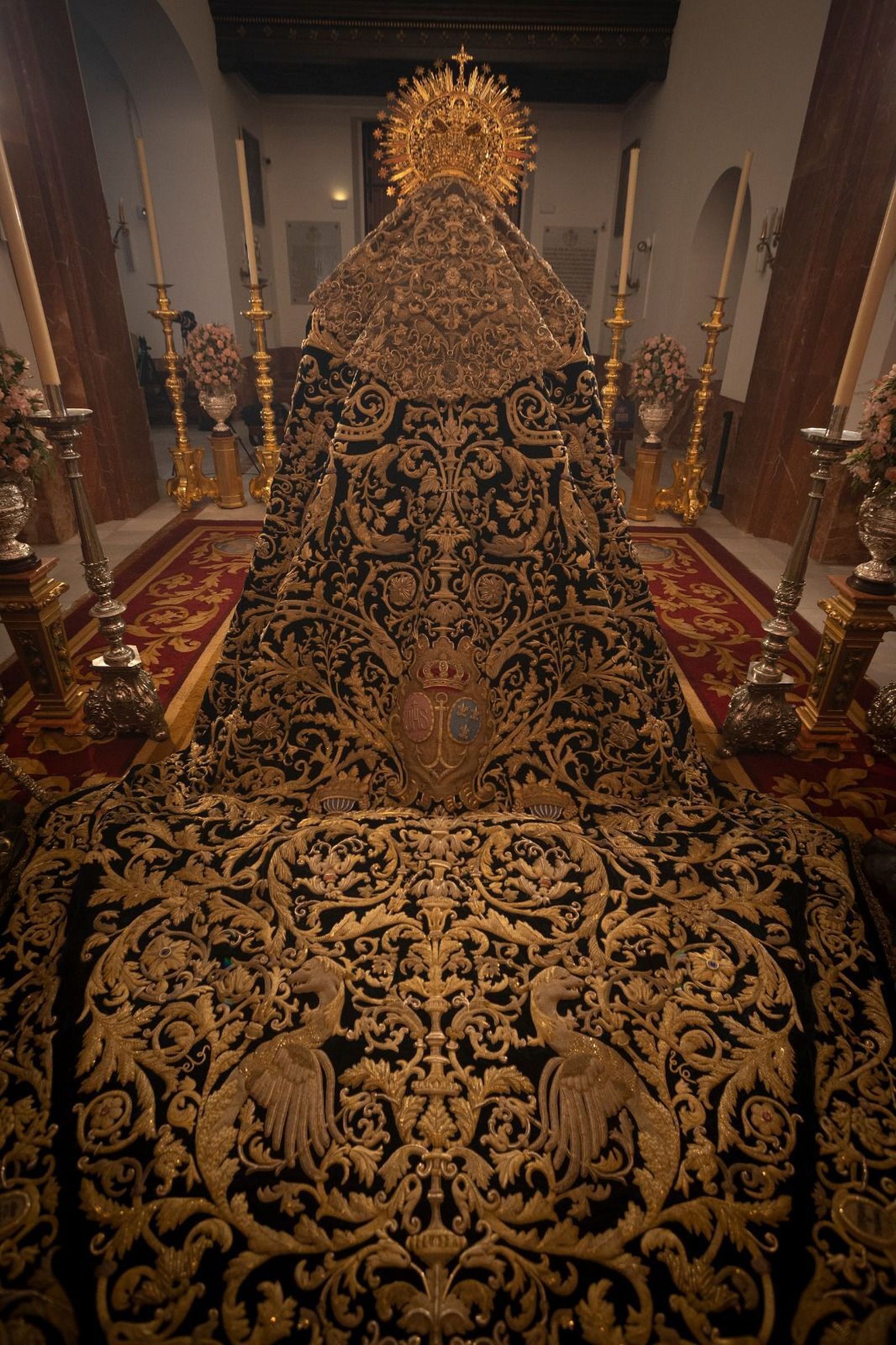 La Esperanza en su veneración.